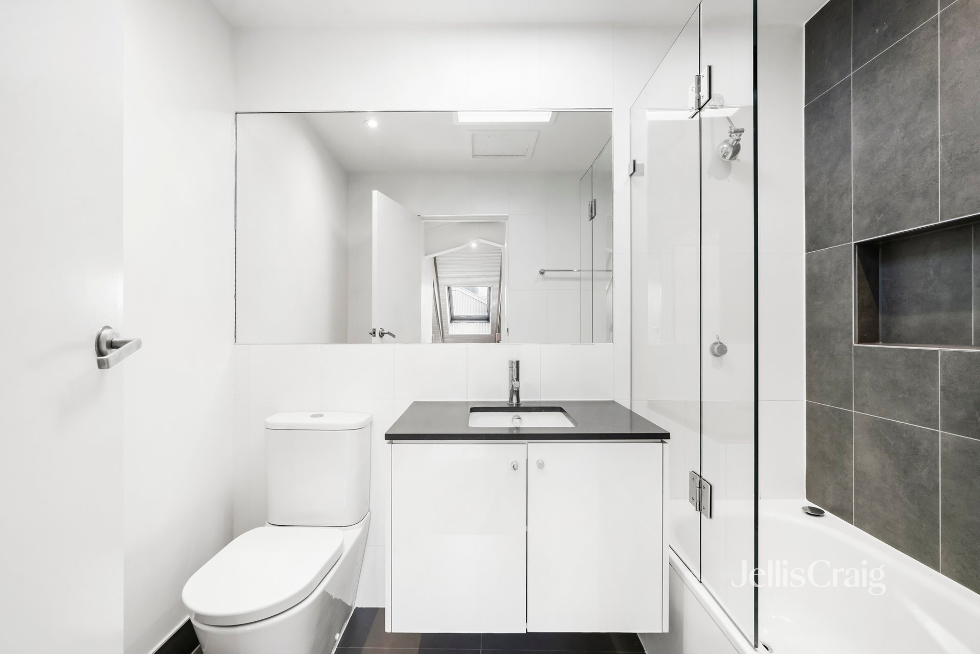 16 Alfred Street, Richmond image 3