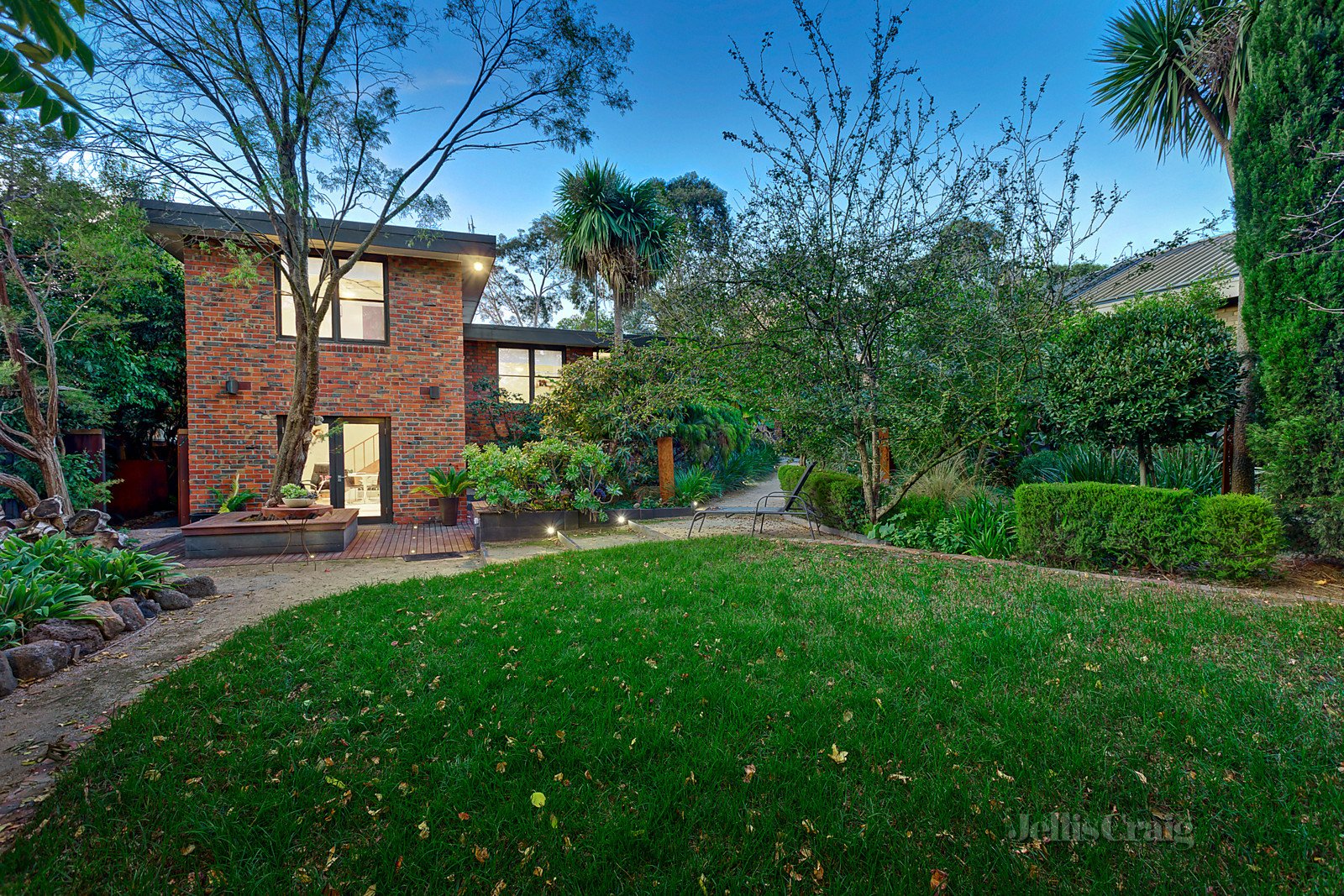 16 Anderson Road, Hawthorn East image 2