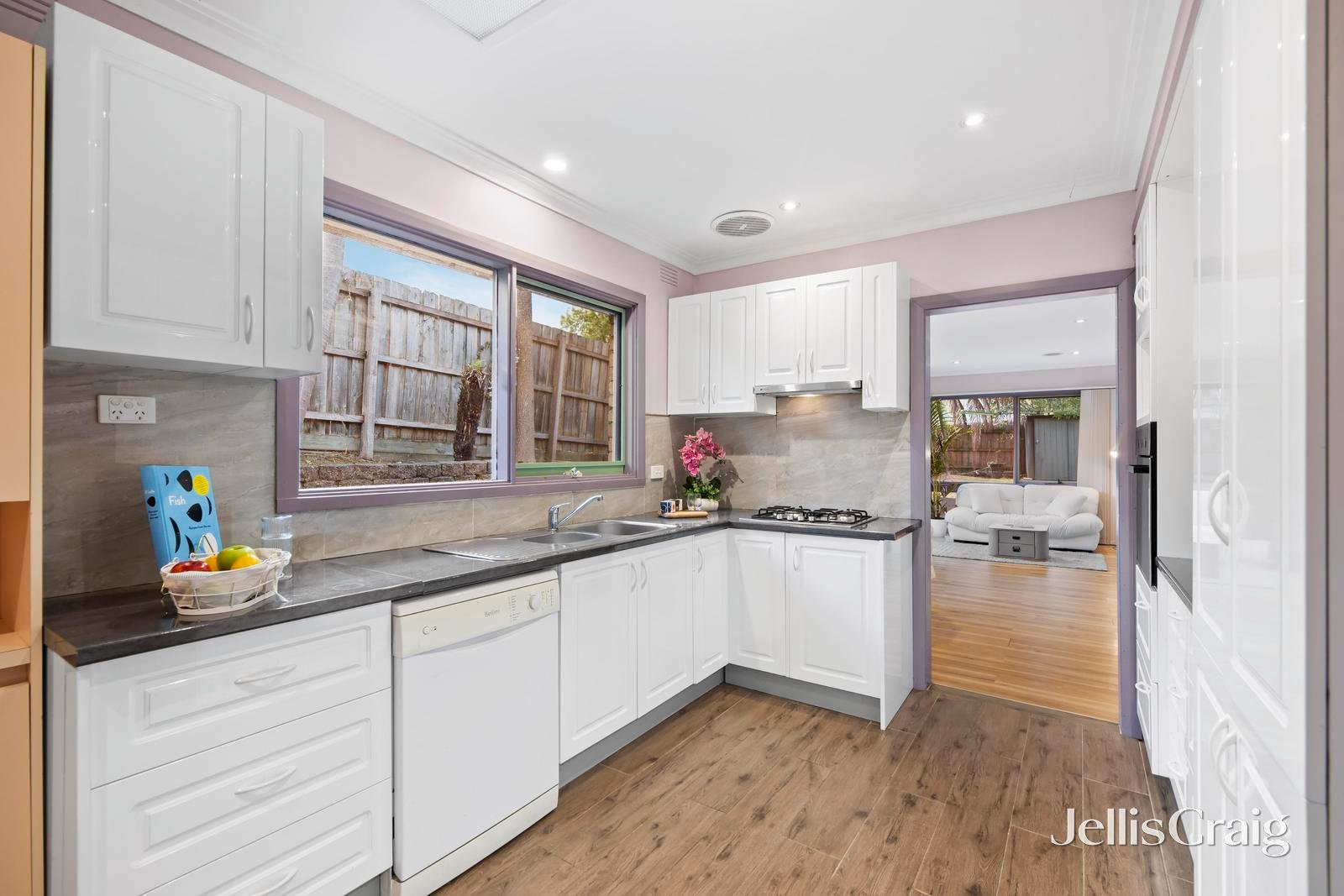 16 Argyle Street, Donvale image 5