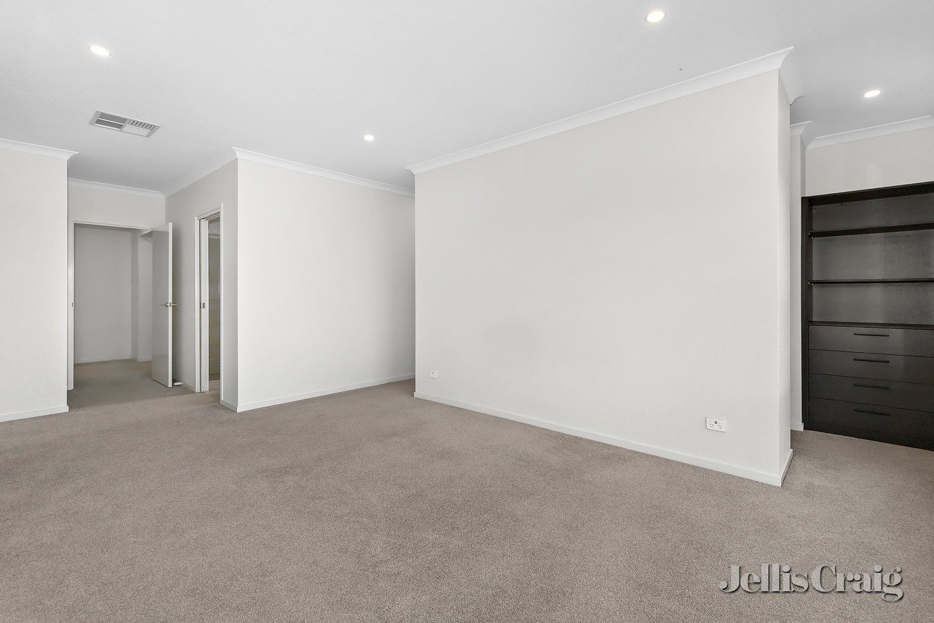 16 Armagh Street, Alfredton image 4