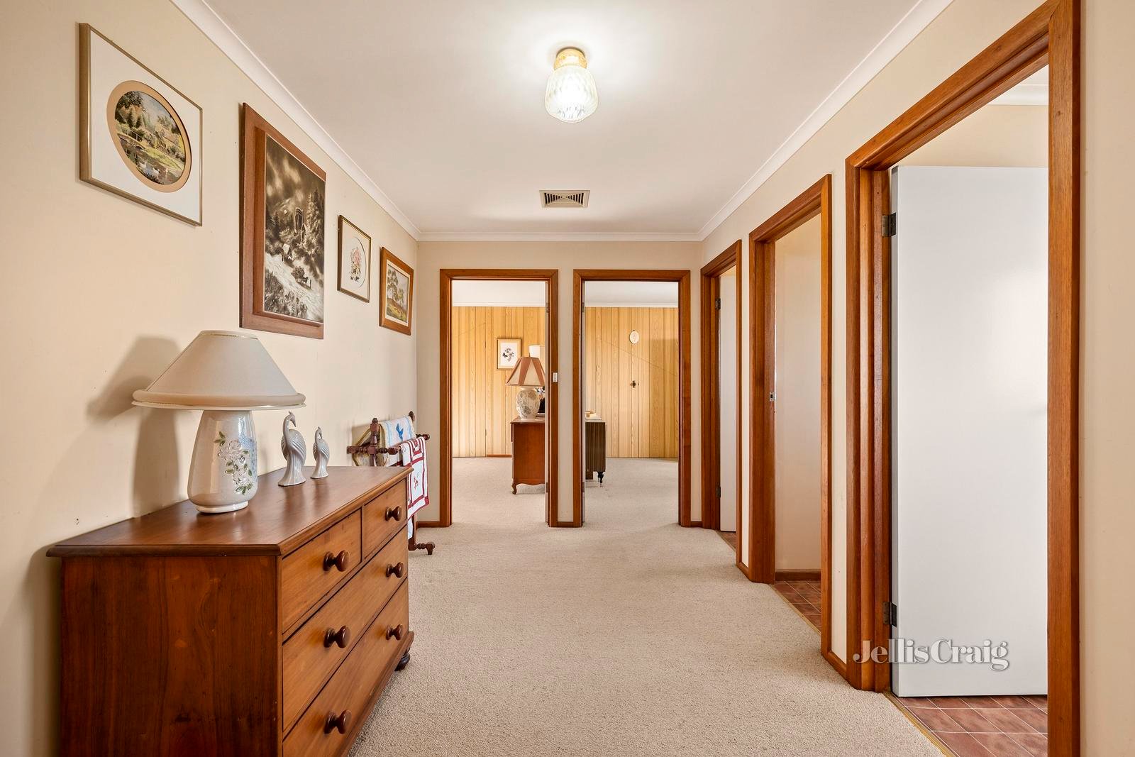 16 Avalon Street, Mooroolbark image 9