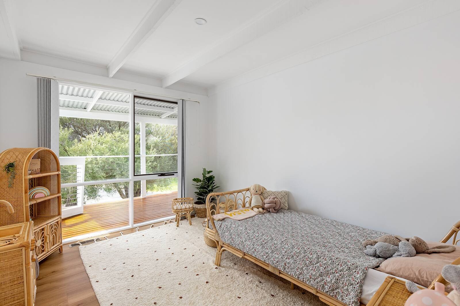 Property Gallery Thumbnail 17