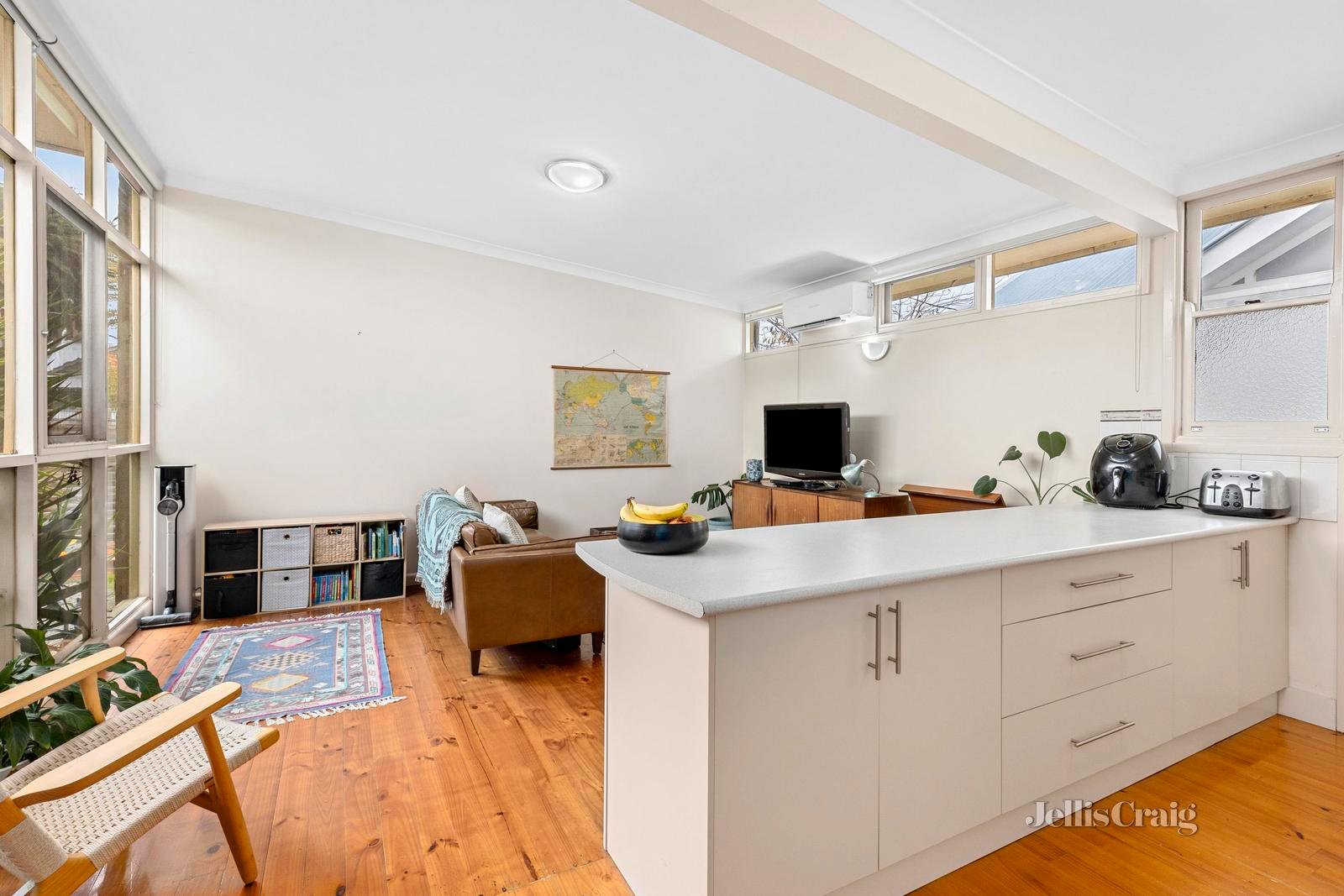 1/6 Balaclava Street, Newington image 5