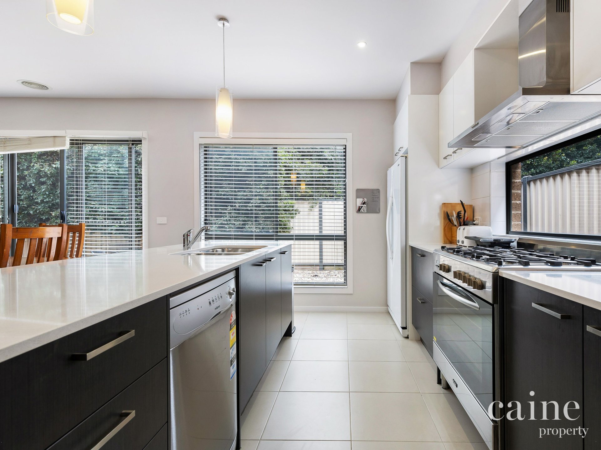 16 Balanada Close, Alfredton image 2