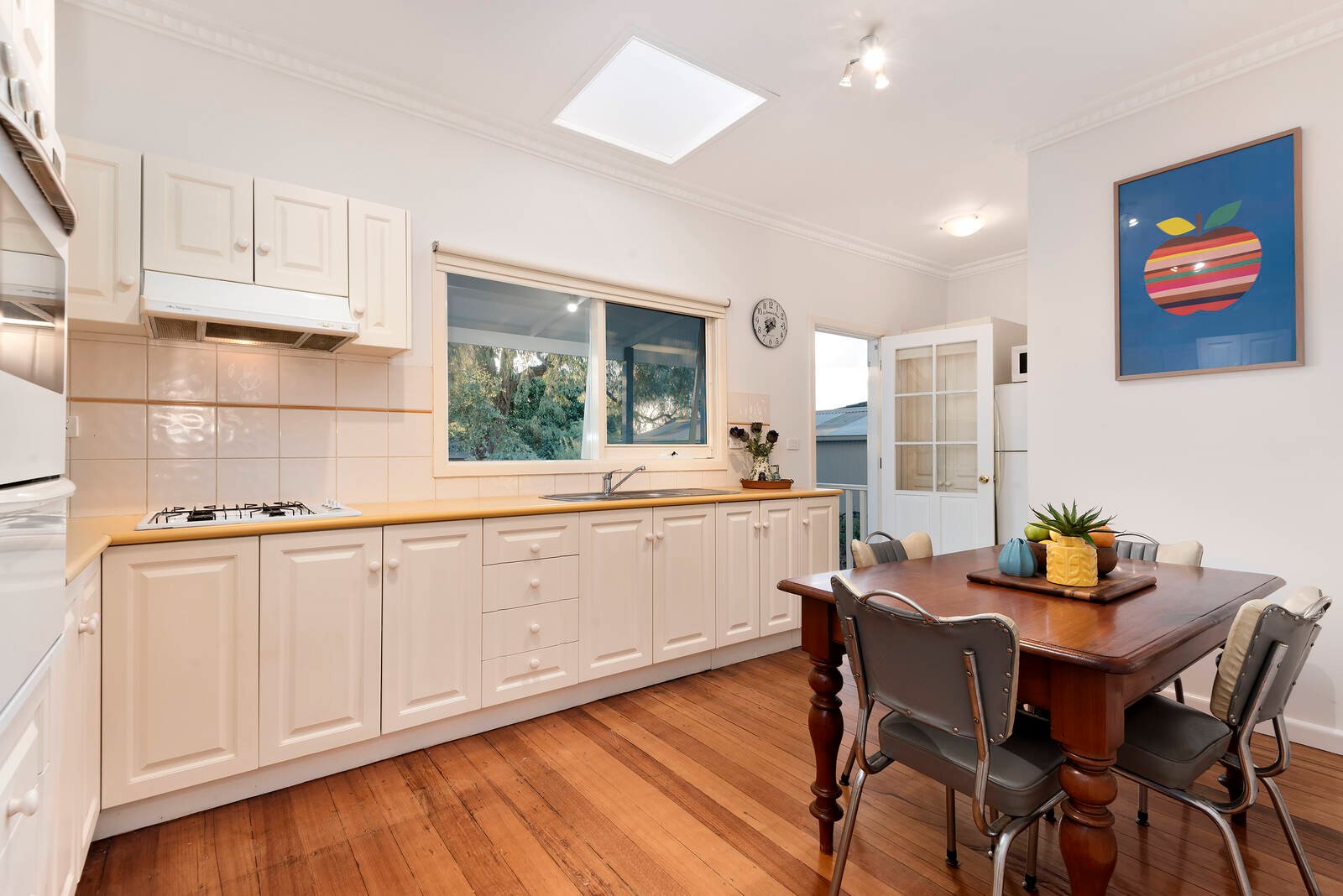 Property Gallery Thumbnail 3
