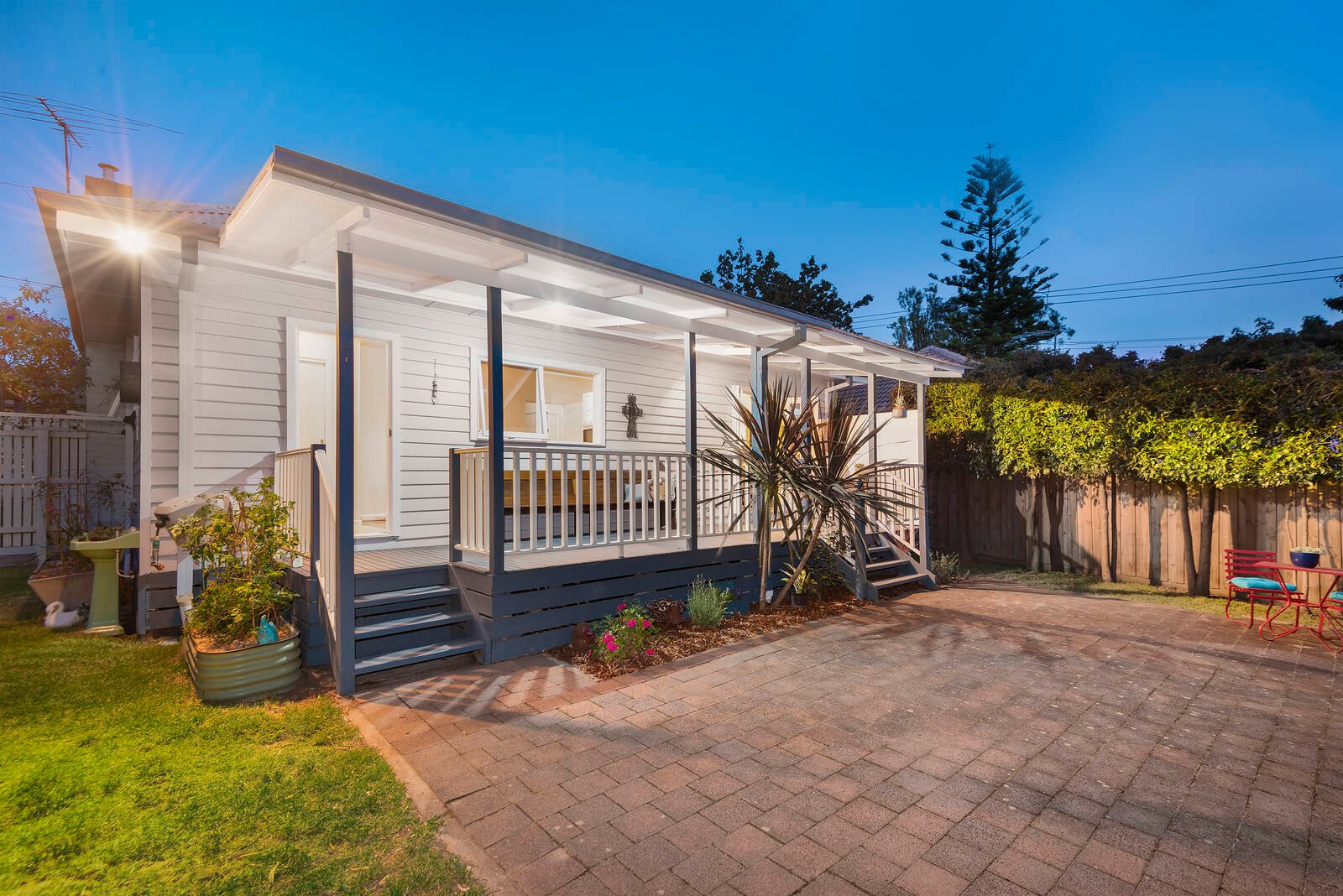 Property Gallery Thumbnail 8