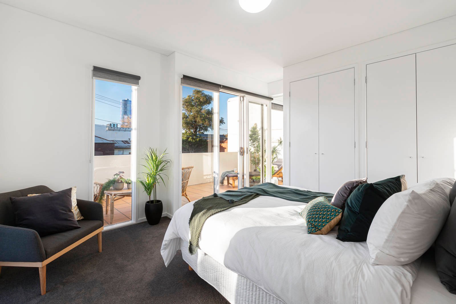 Property Gallery Thumbnail 8