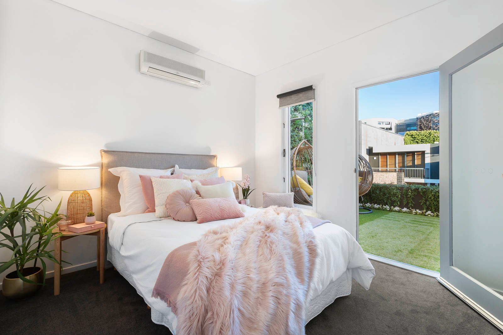 Property Gallery Thumbnail 9