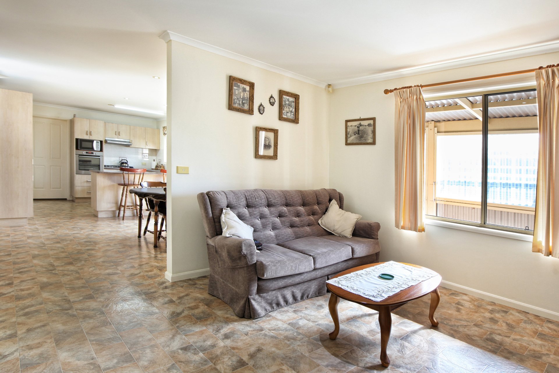 Property Gallery Thumbnail 6