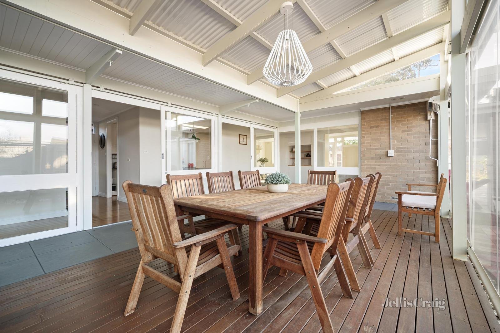 16 Baringhup Street, Cheltenham image 13