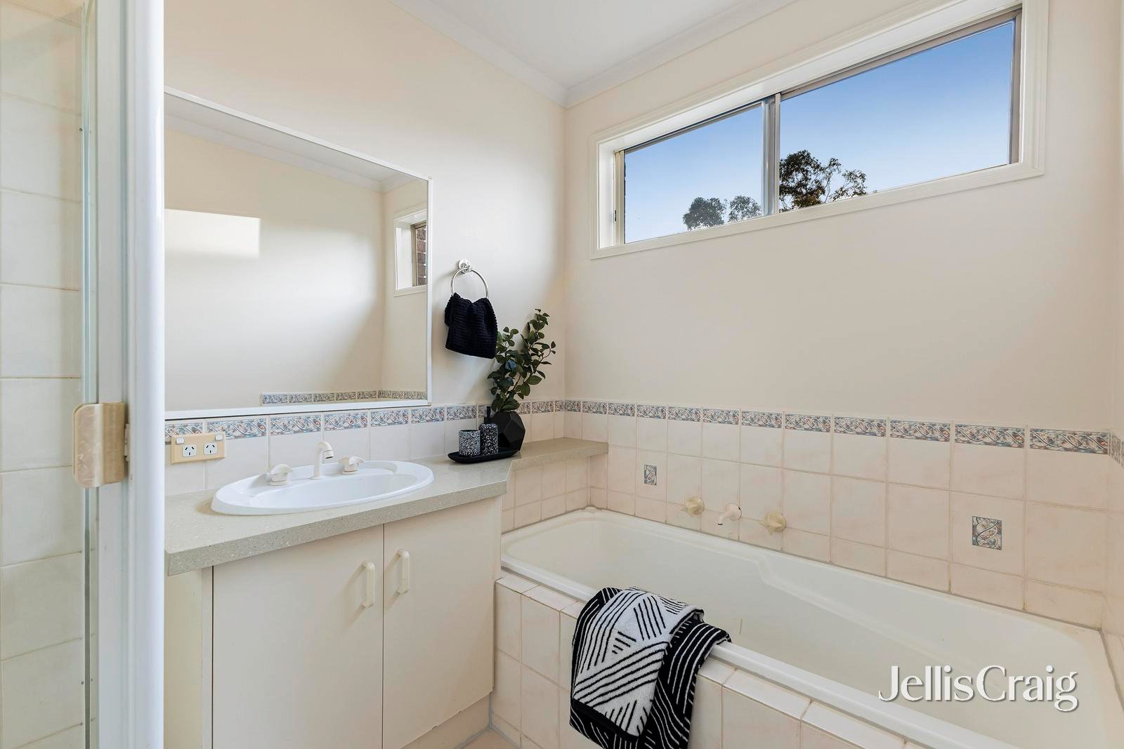 16 Barnsdale Way, Ringwood&nbsp;North image 9