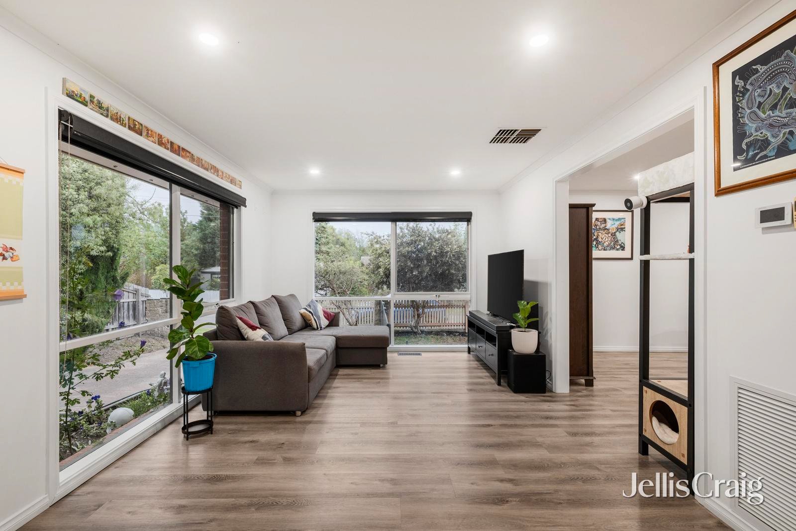 1/6 Basingstoke Road, Mitcham image 2