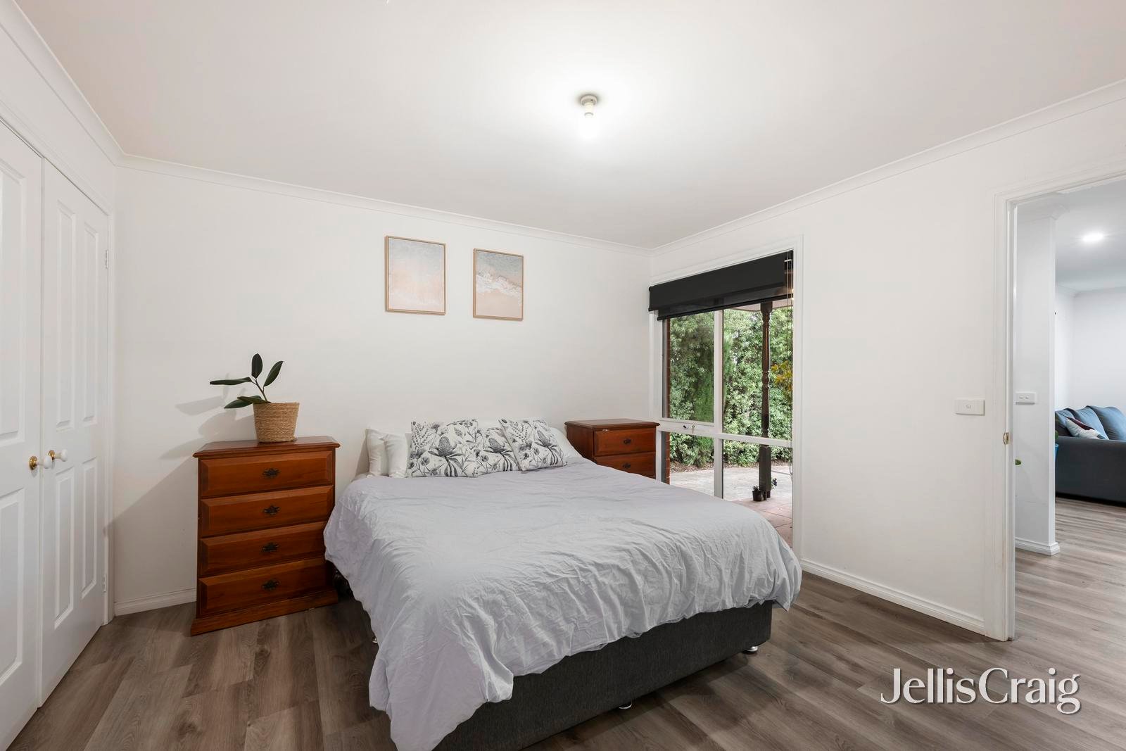 1/6 Basingstoke Road, Mitcham image 7
