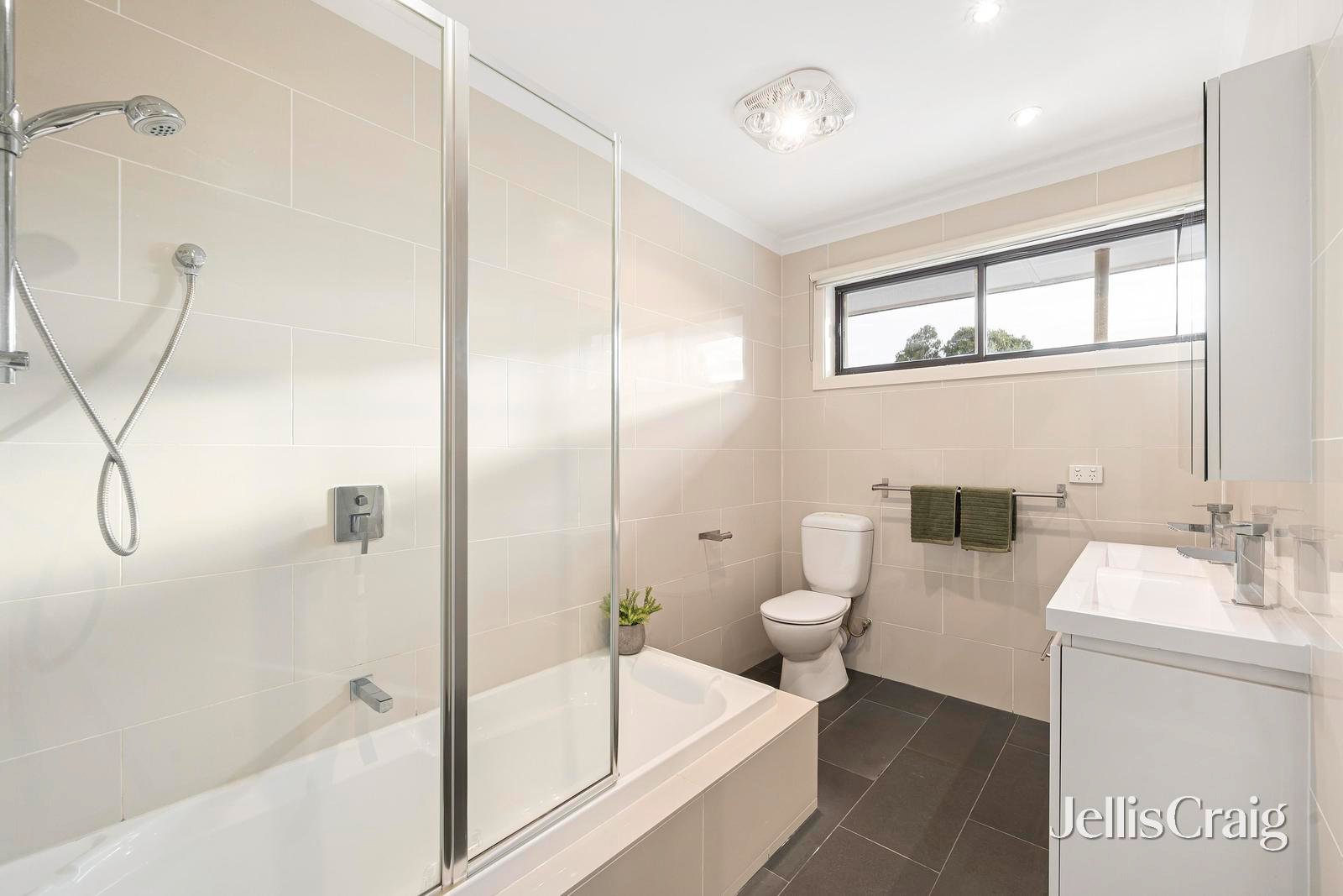 16 Baudelaire Avenue, Wantirna image 8