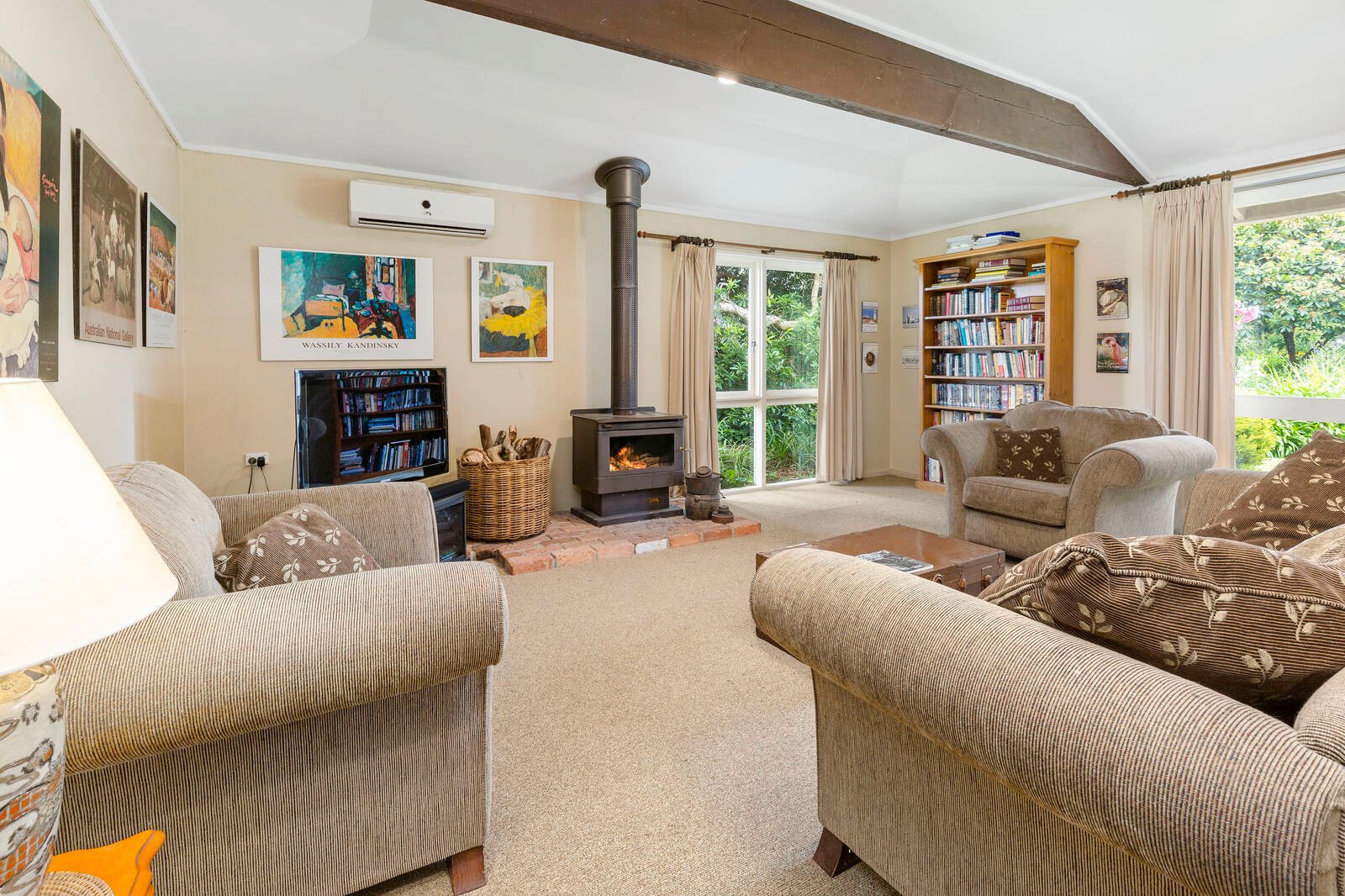 Property Gallery Thumbnail 8