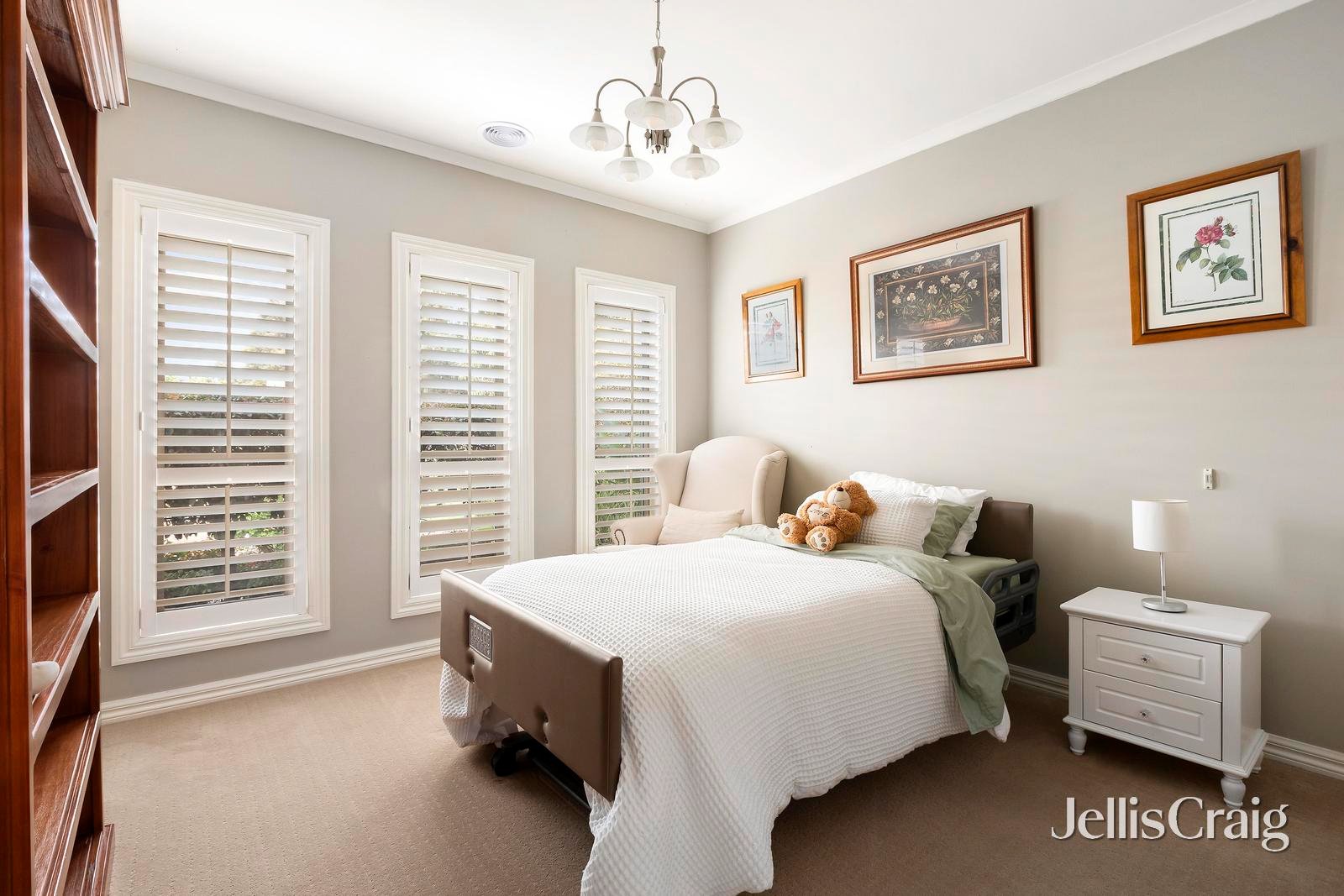 16 Bloomsbury Court, Hillside image 8