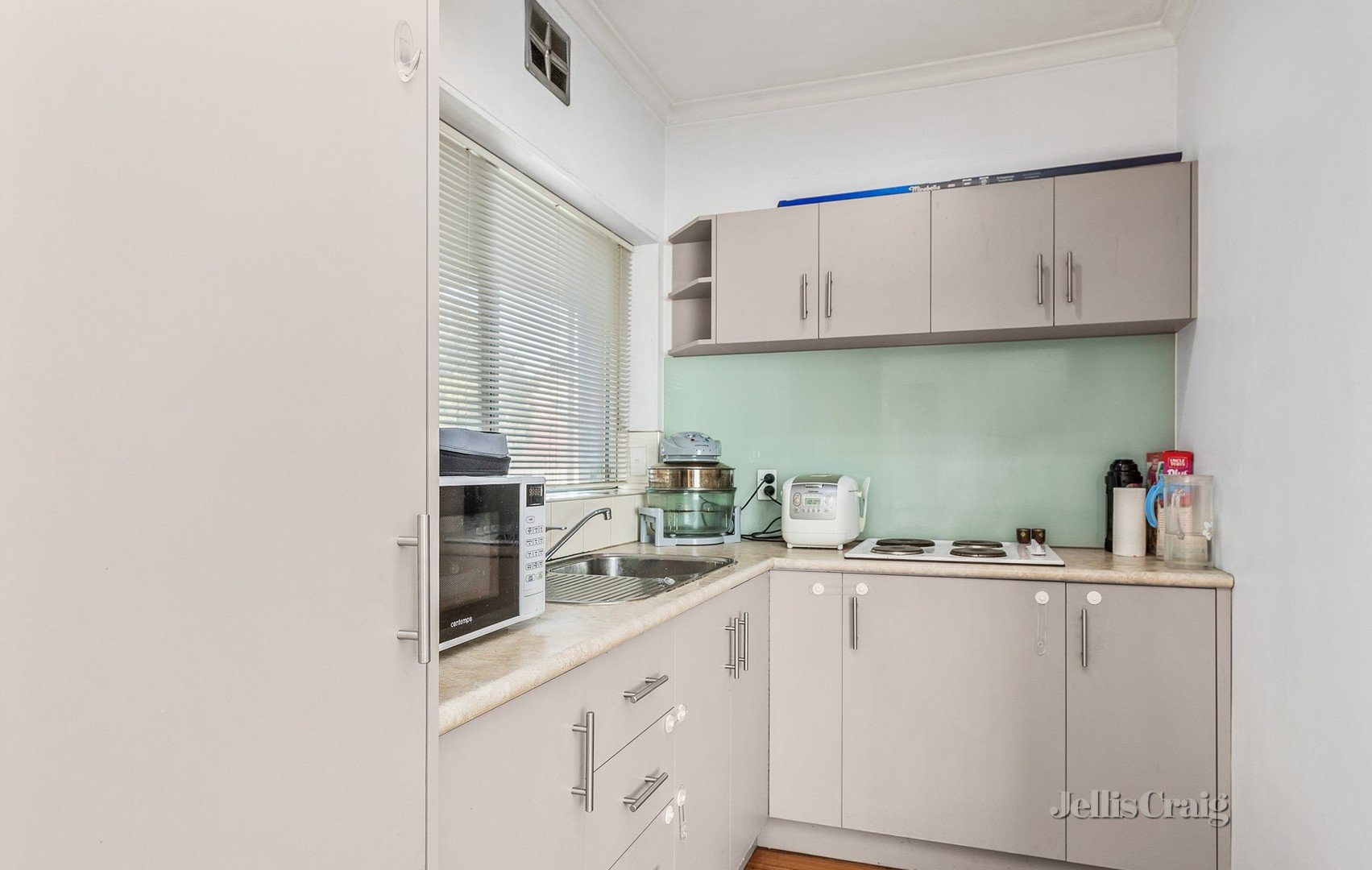 1/6 Blyth Street, Altona image 1