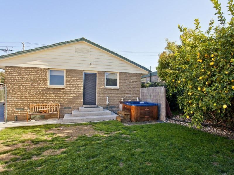 16 Boeing Road, Strathmore Heights image 10