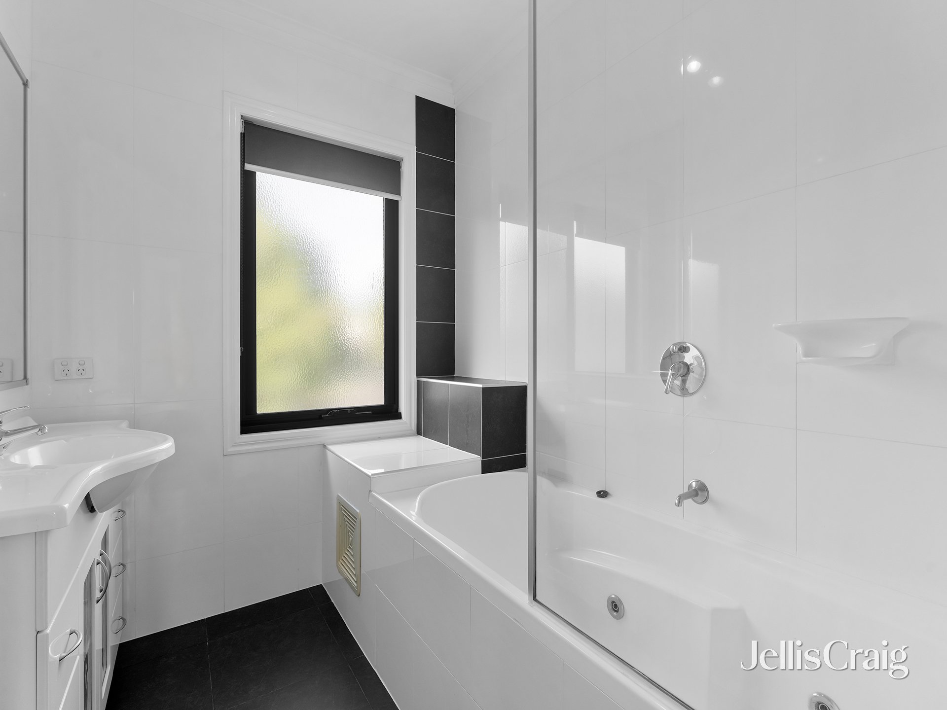 1/6 Bowen Road, Doncaster&nbsp;East image 8