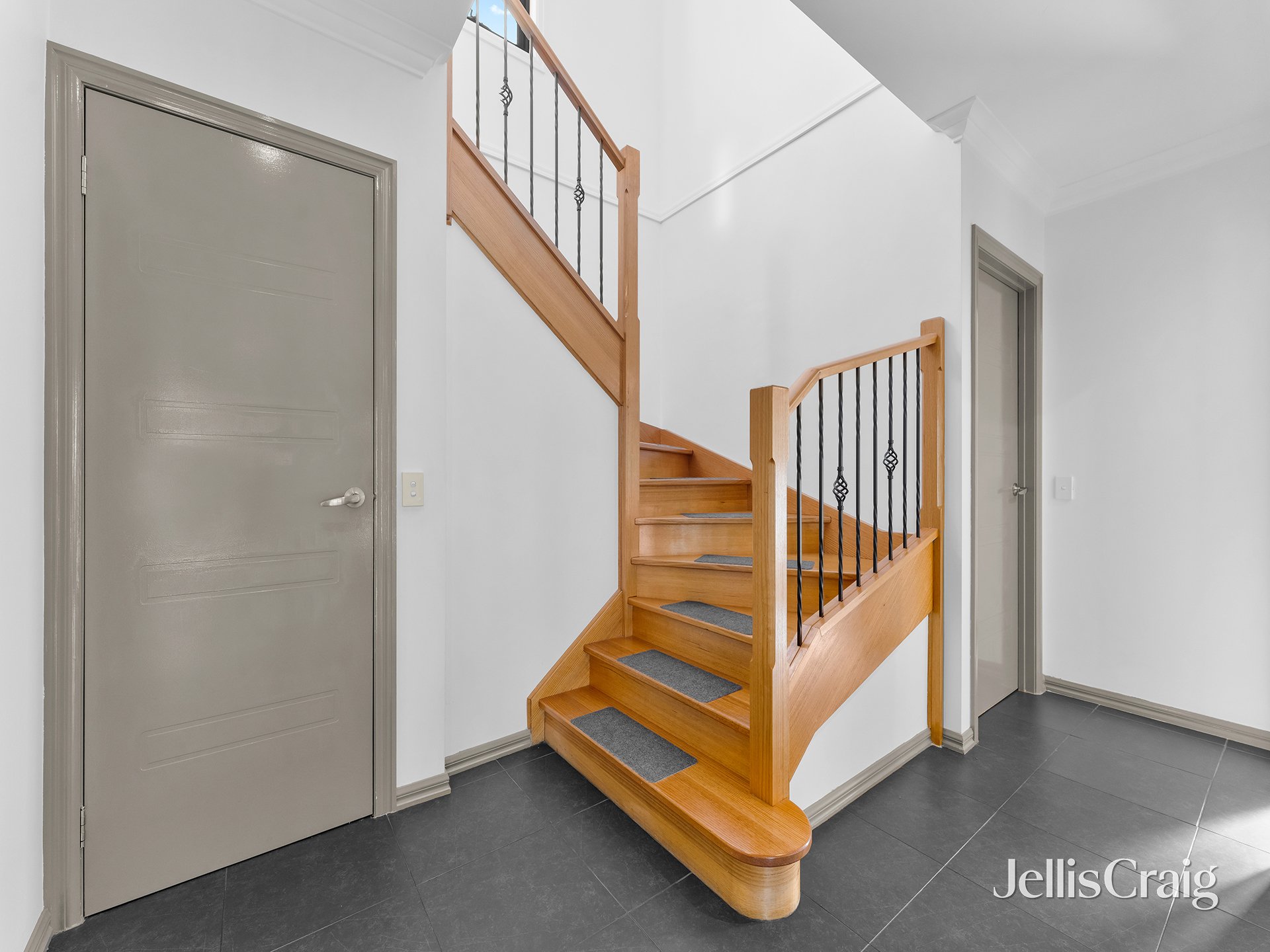 1/6 Bowen Road, Doncaster&nbsp;East image 4