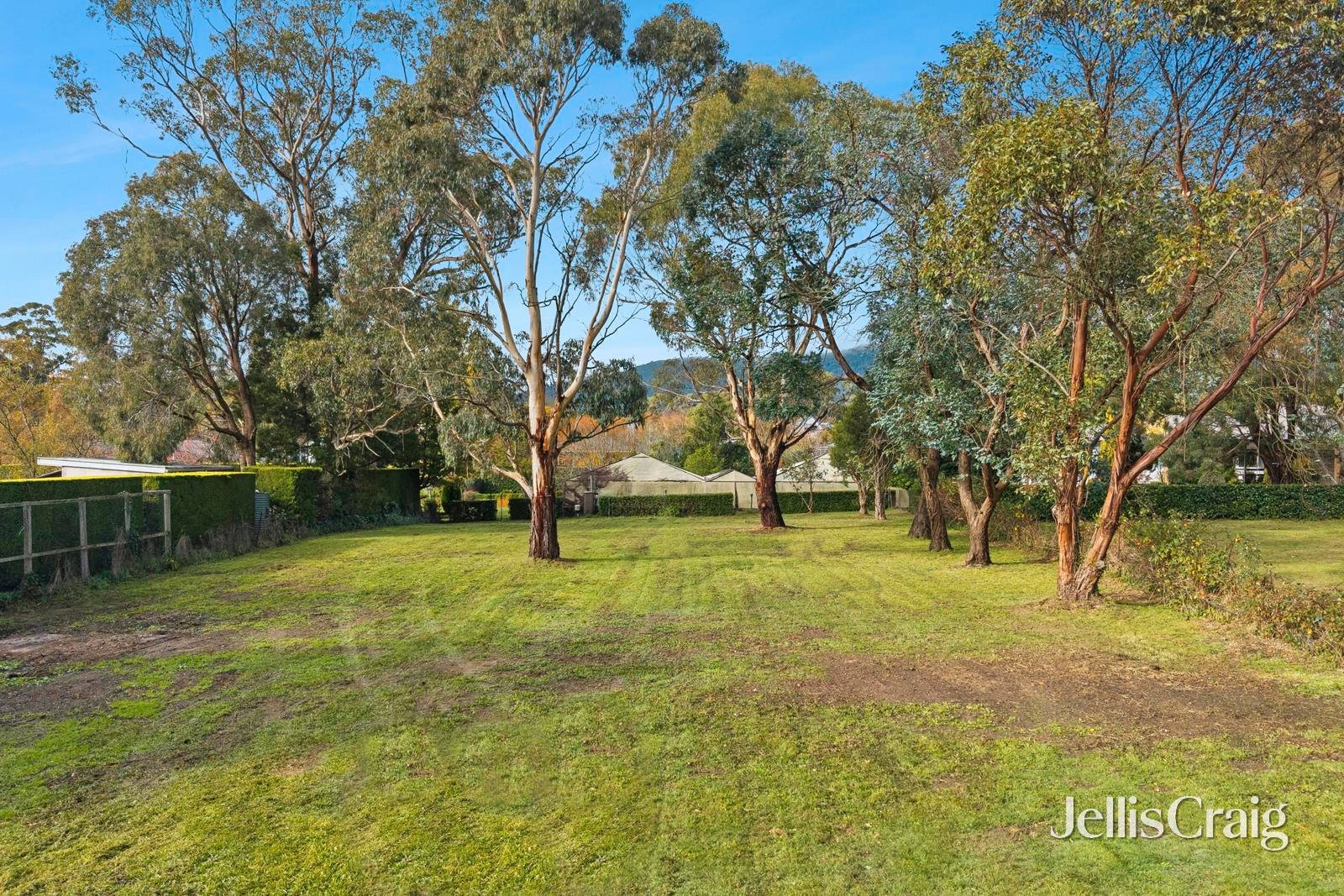 16 Bowen Street, Woodend image 17