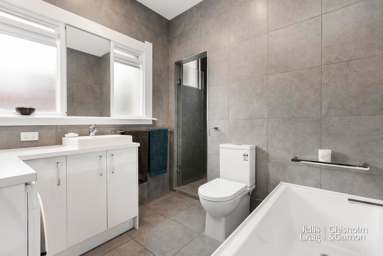 1/6 Broadway, Elwood image 8