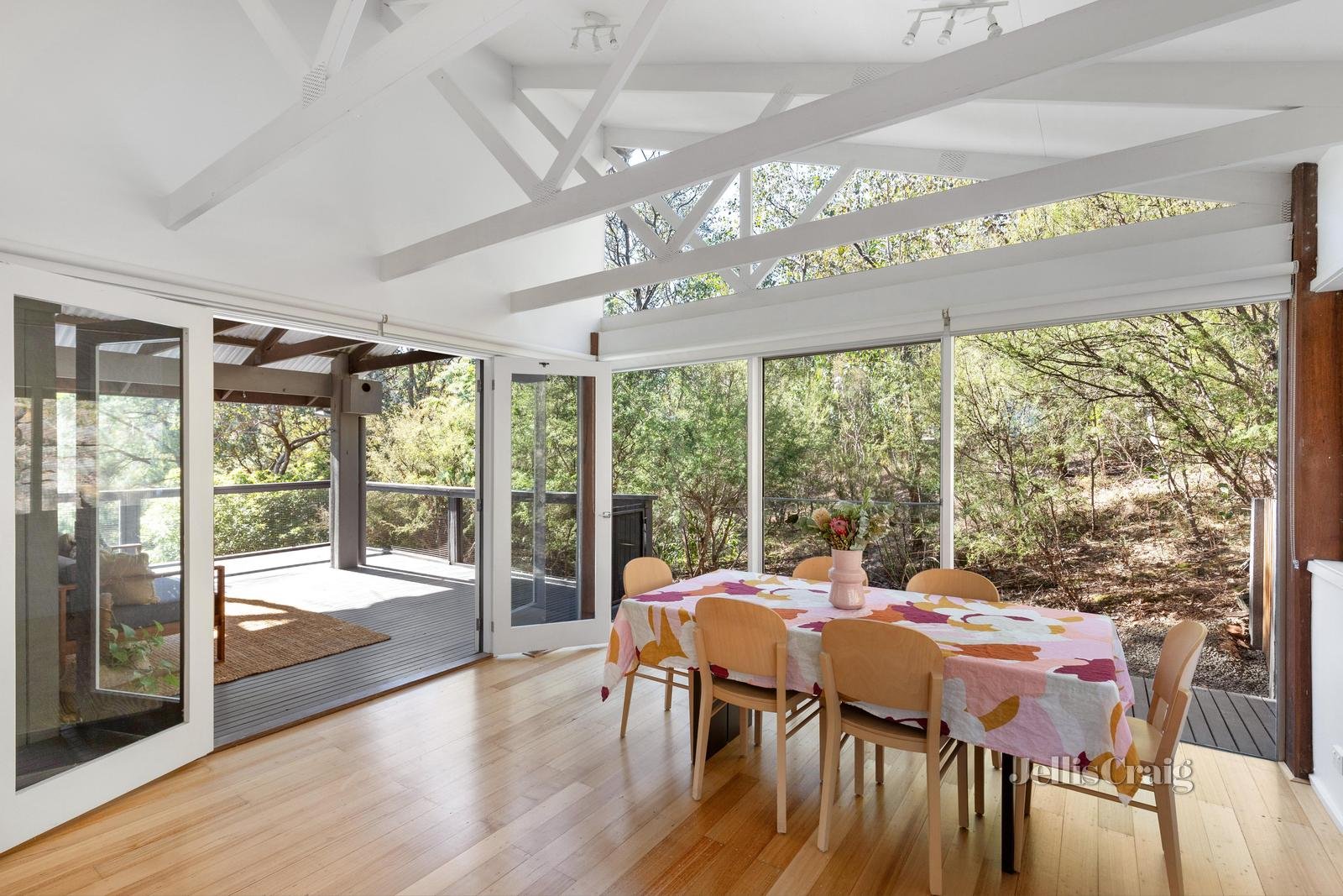 16 Brogil Road, North Warrandyte image 7