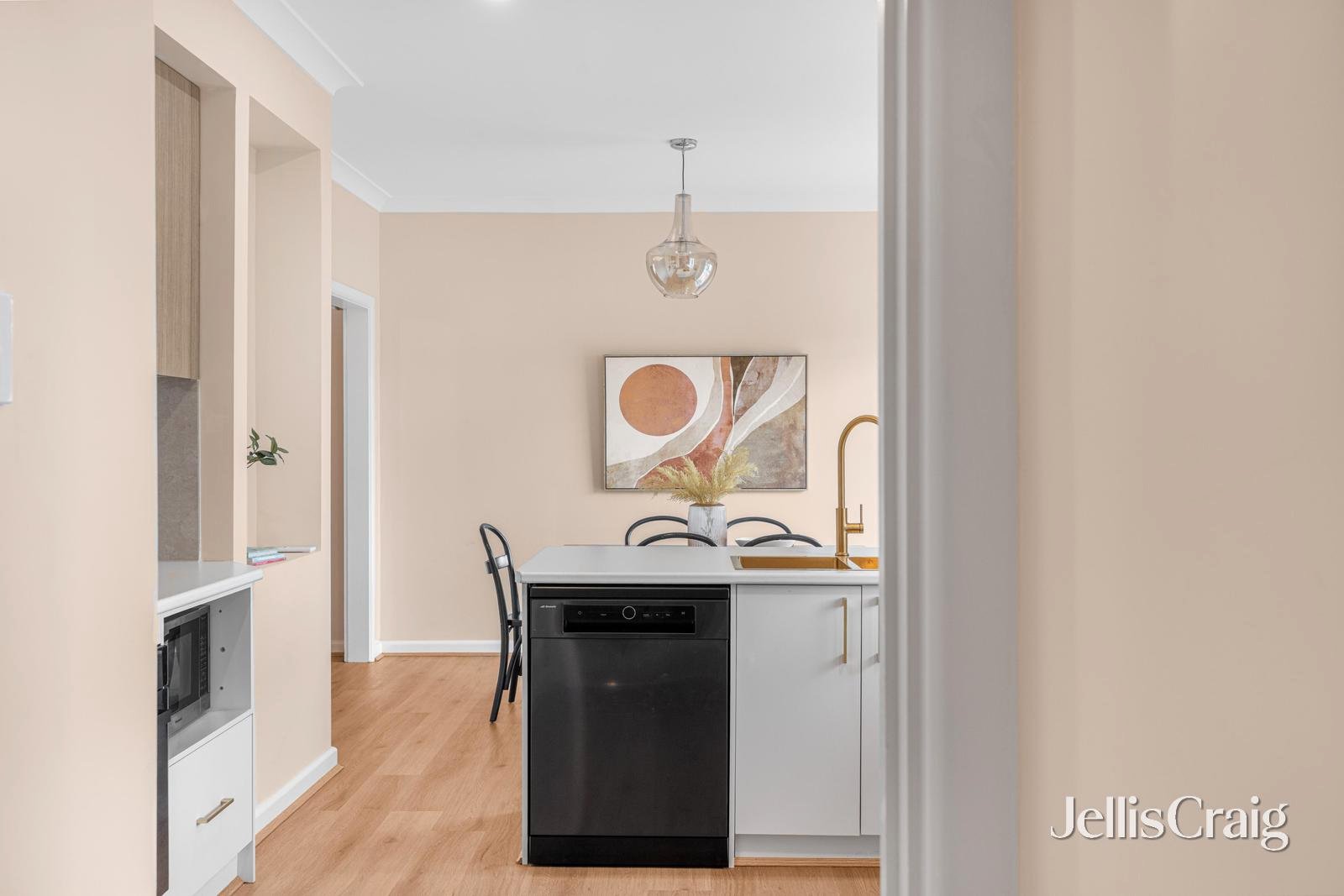 16 Browns Parade, Wendouree image 15