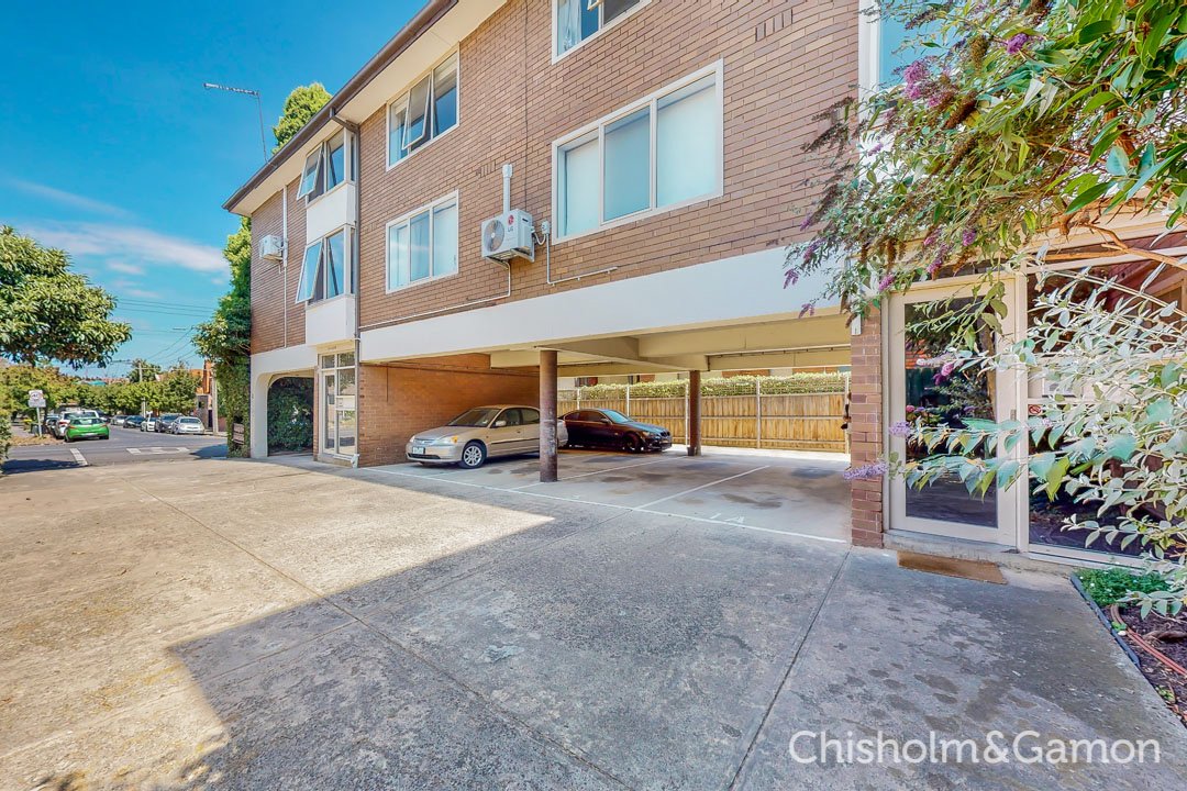 1/6 Byron Street, Elwood image 8