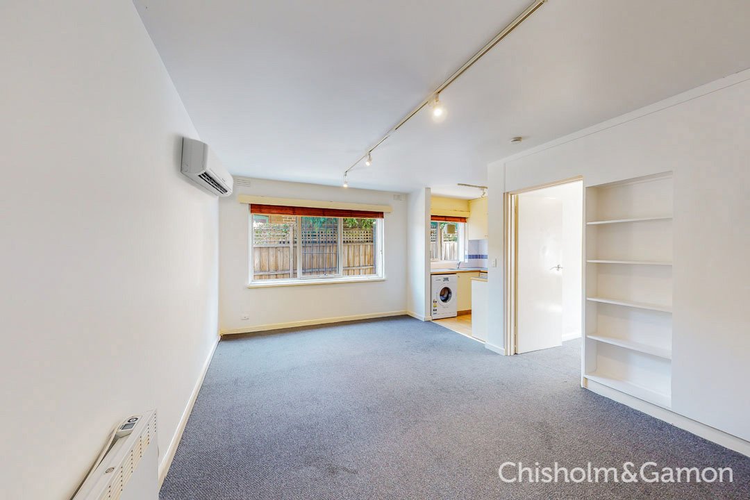 1/6 Byron Street, Elwood image 11