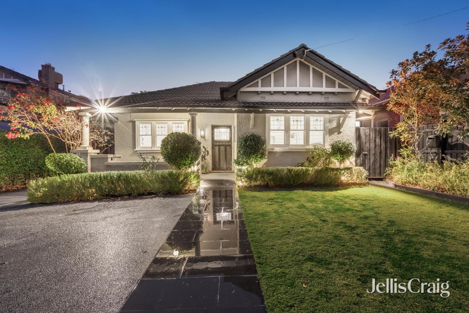 16 Capitol Avenue, Mckinnon image 1