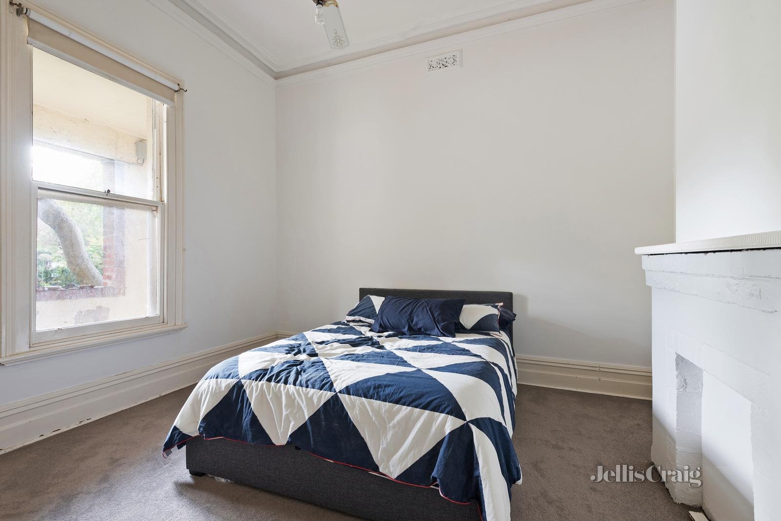 16 Carlyle Street, Hawthorn East image 8