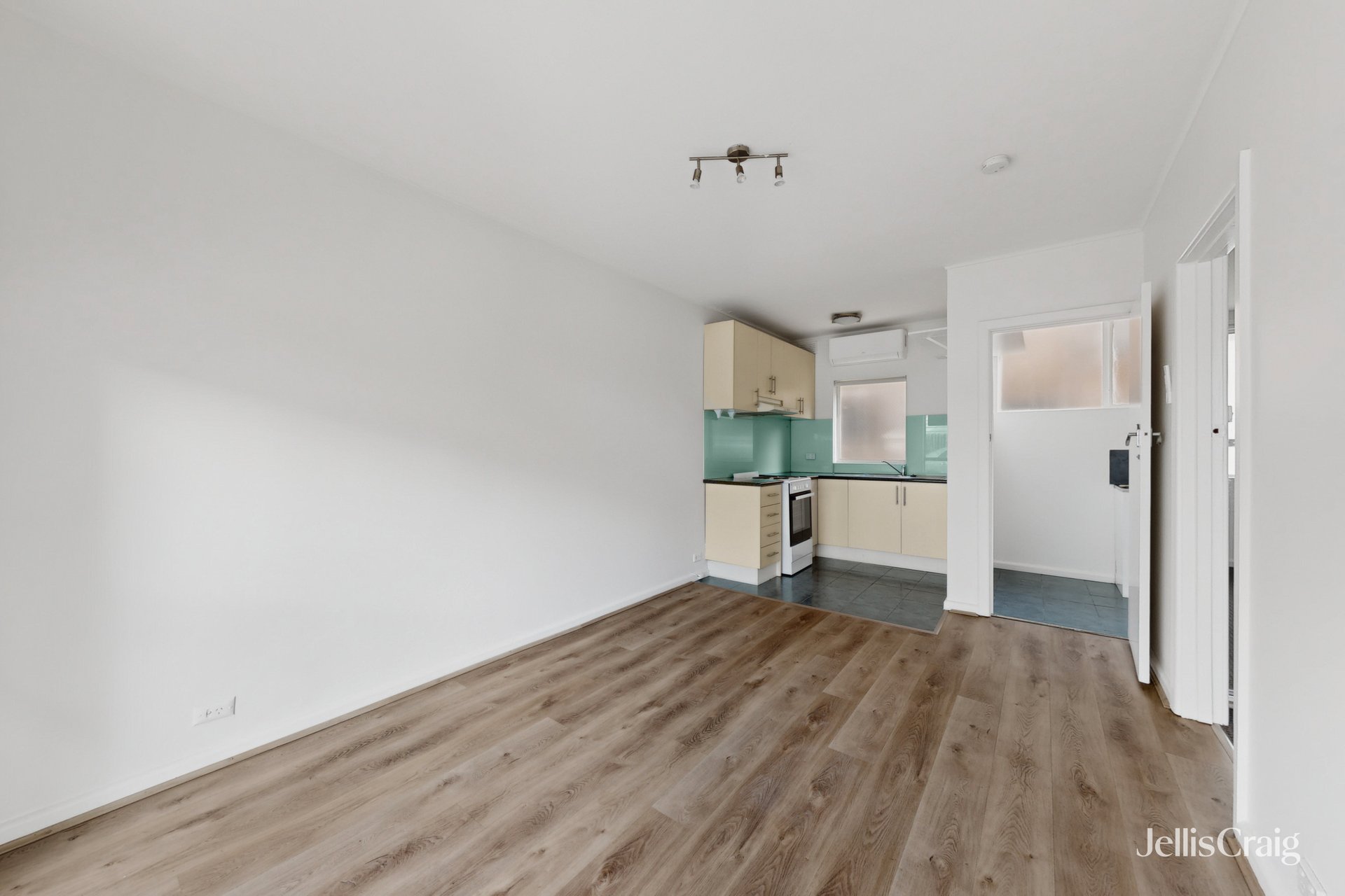 1/6 Carmichael Street, West&nbsp;Footscray image 4