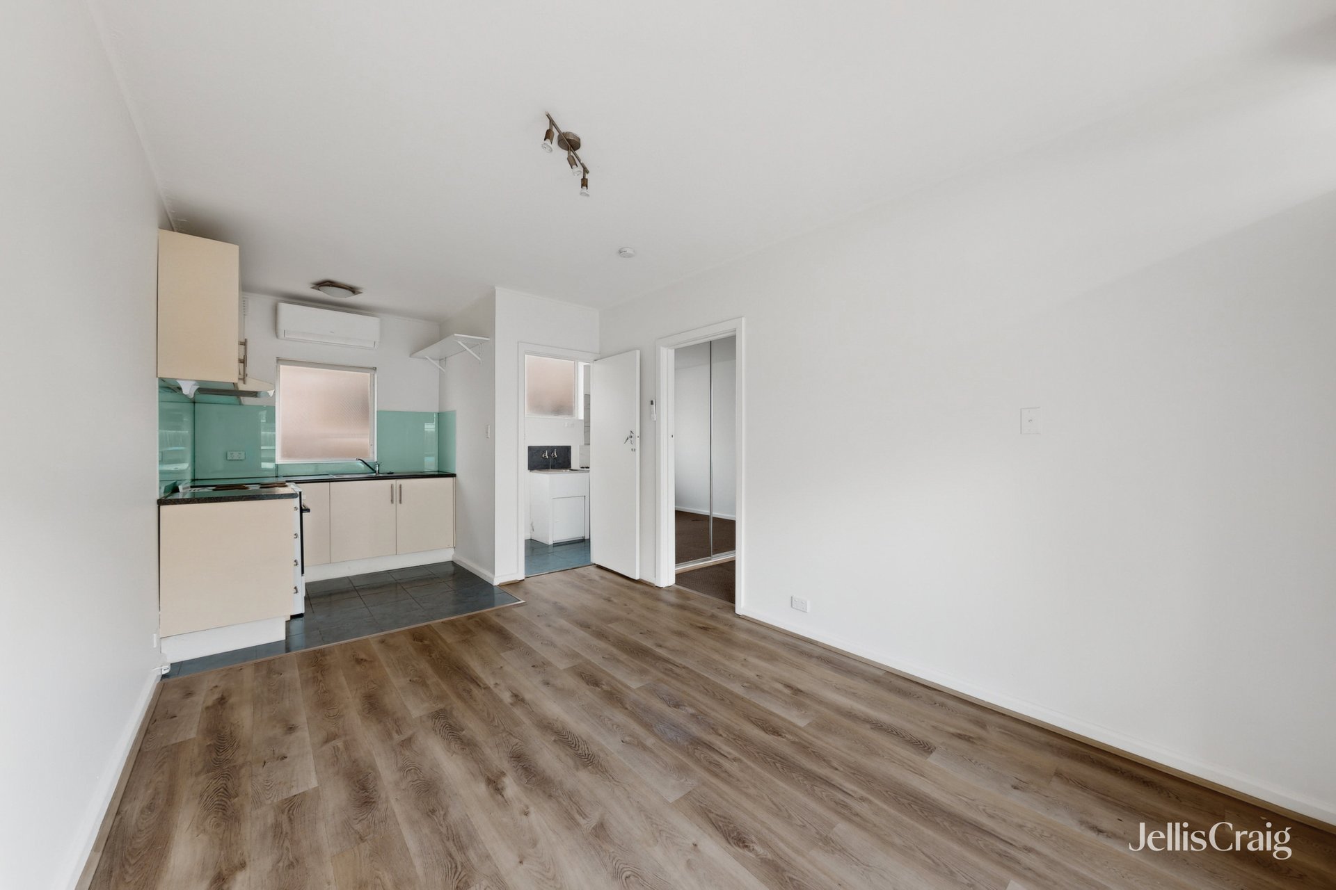 1/6 Carmichael Street, West&nbsp;Footscray image 3
