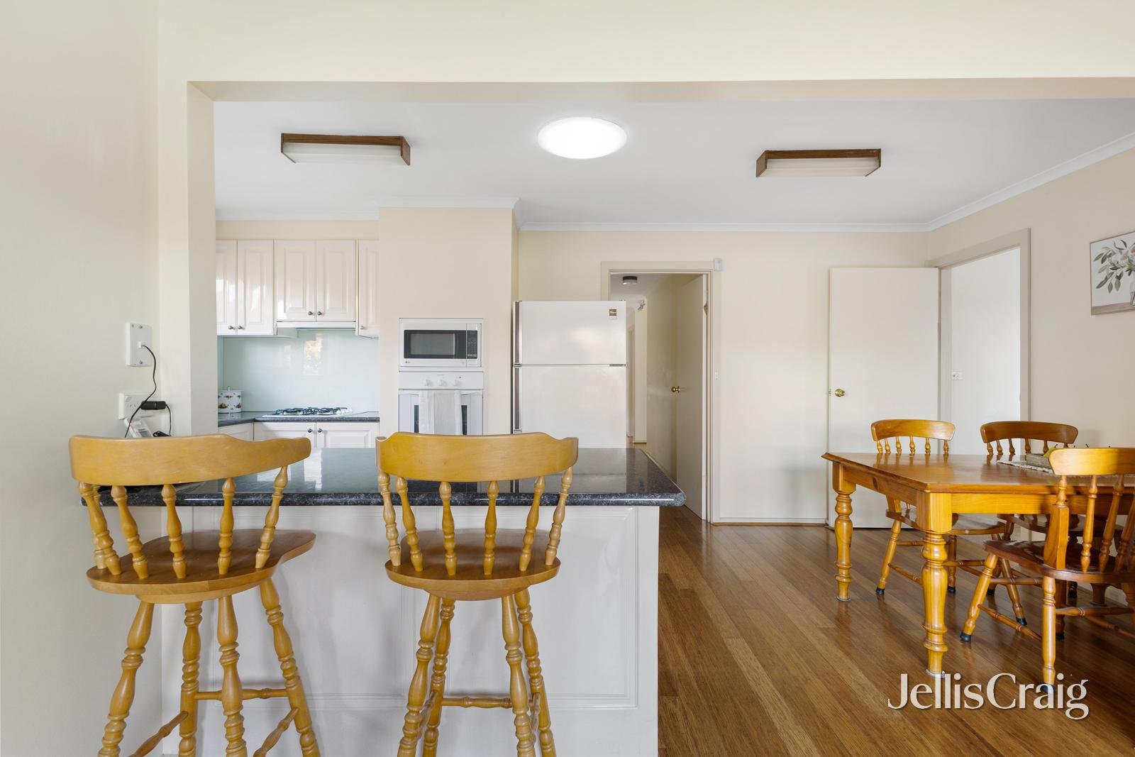 16 Carson Court, Watsonia North image 6