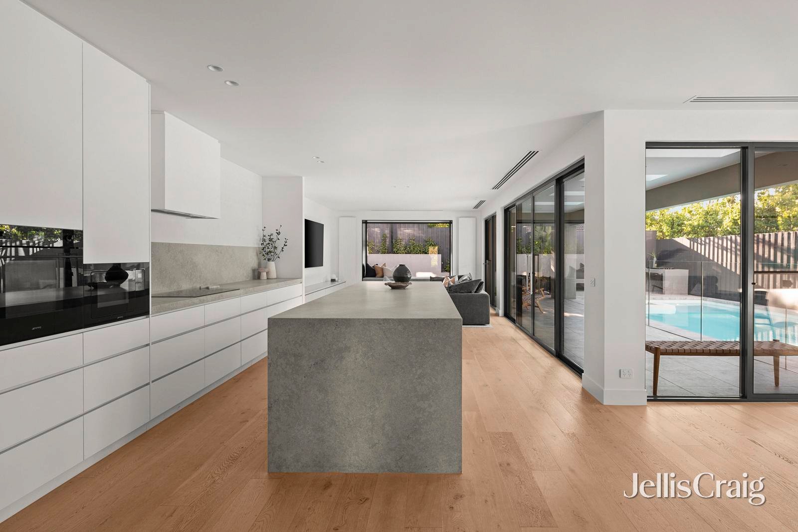 16 Cathedral Rise, Doreen image 4
