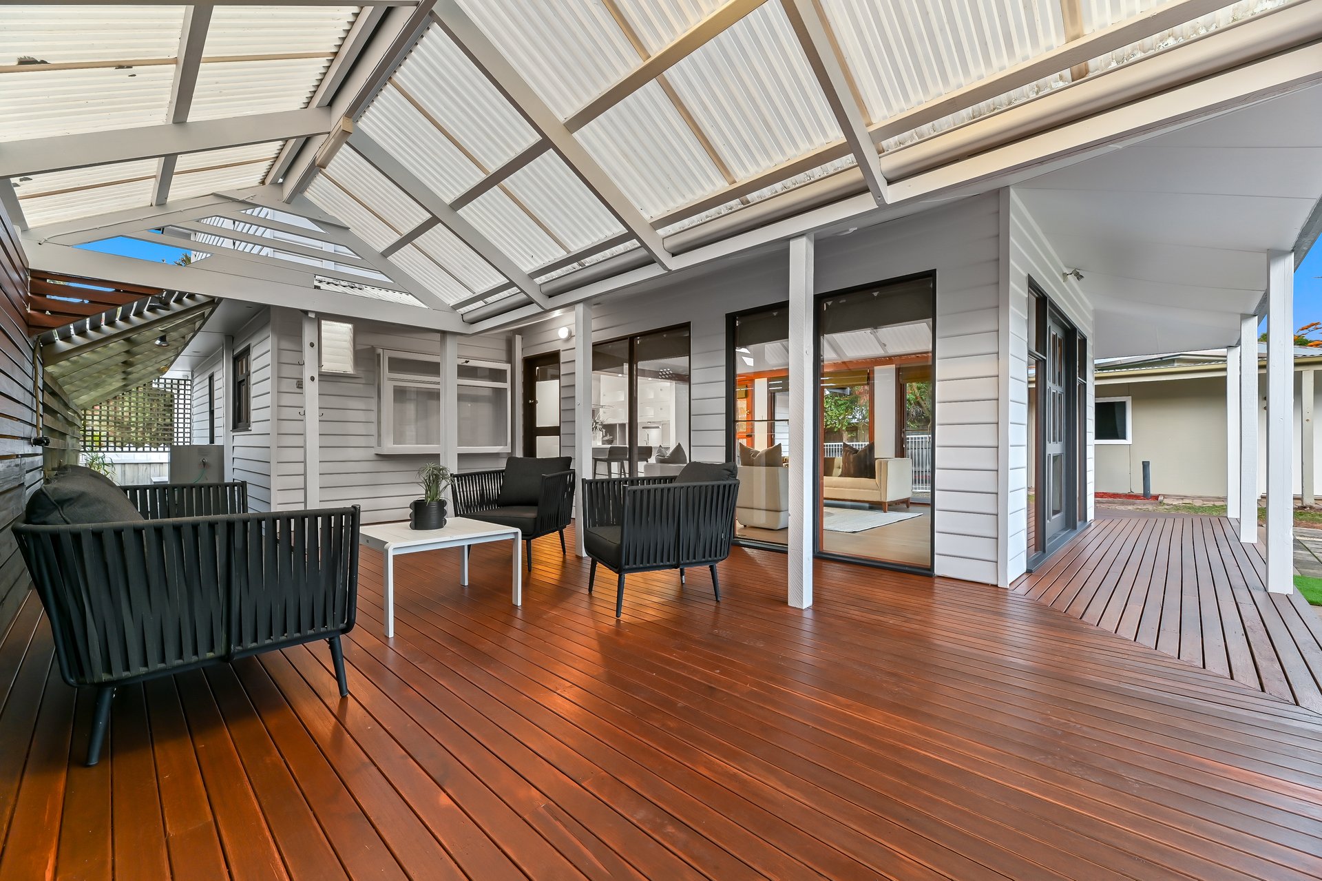 16 Catherine Avenue, Mount Waverley image 2