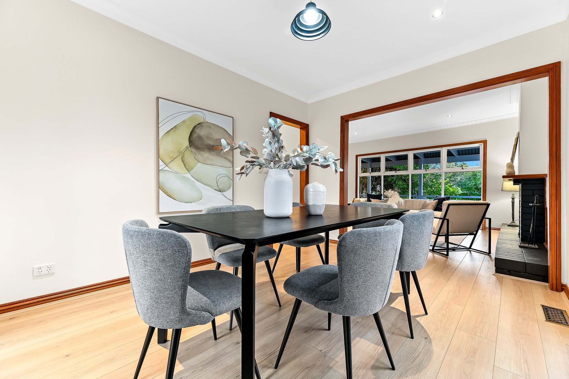 16 Catherine Avenue, Mount Waverley image 5