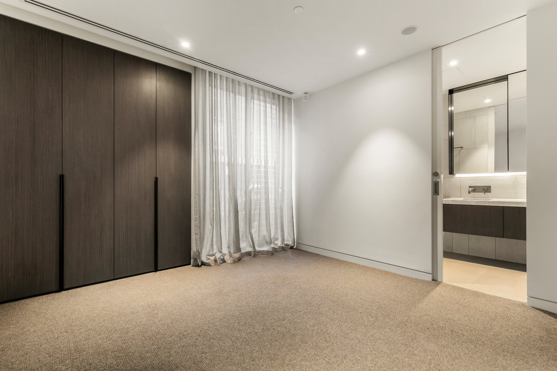Property Gallery Thumbnail 5