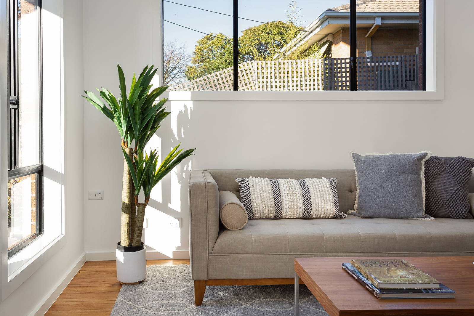 Property Gallery Thumbnail 6