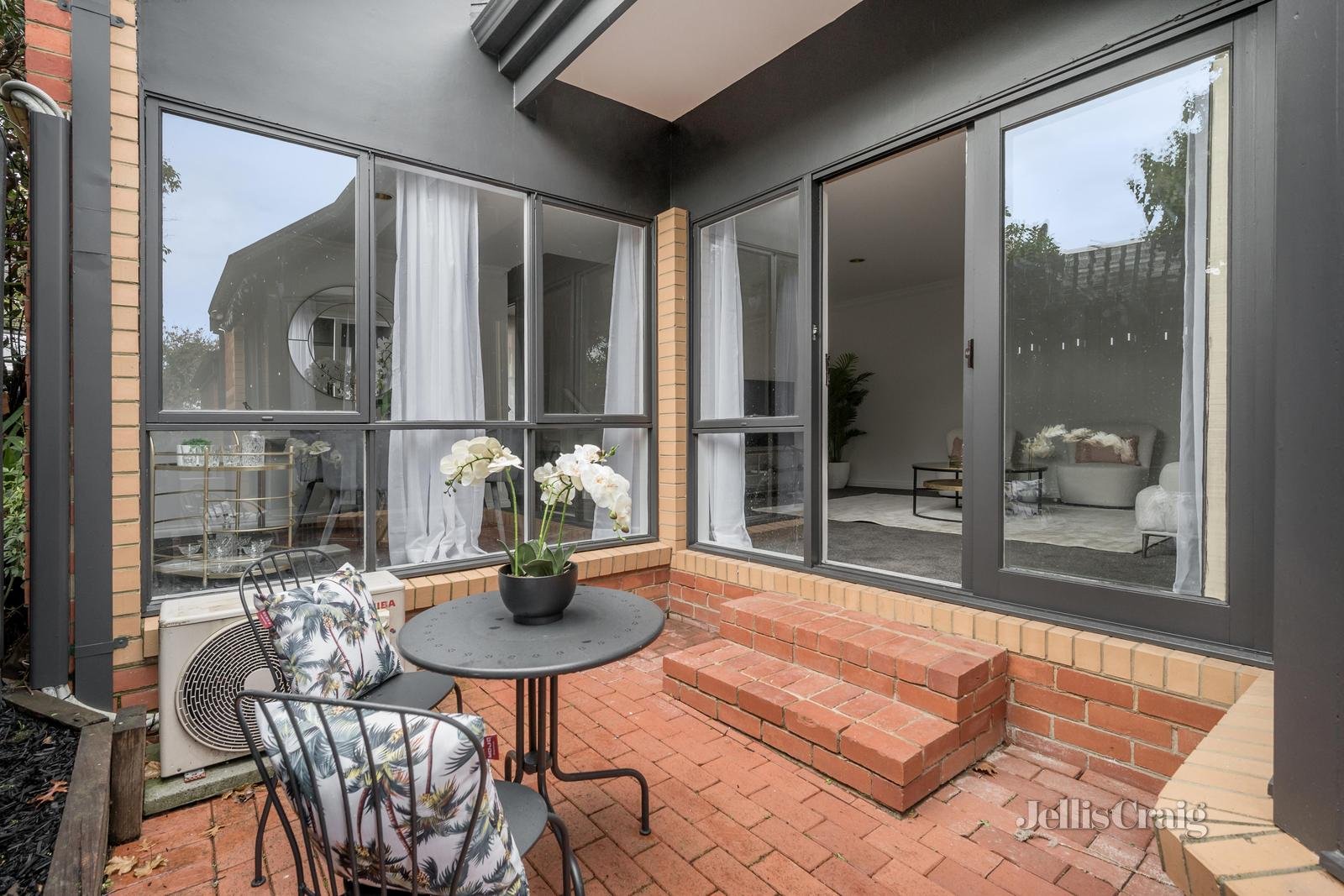 16 Clifton Road, Hawthorn East image 3