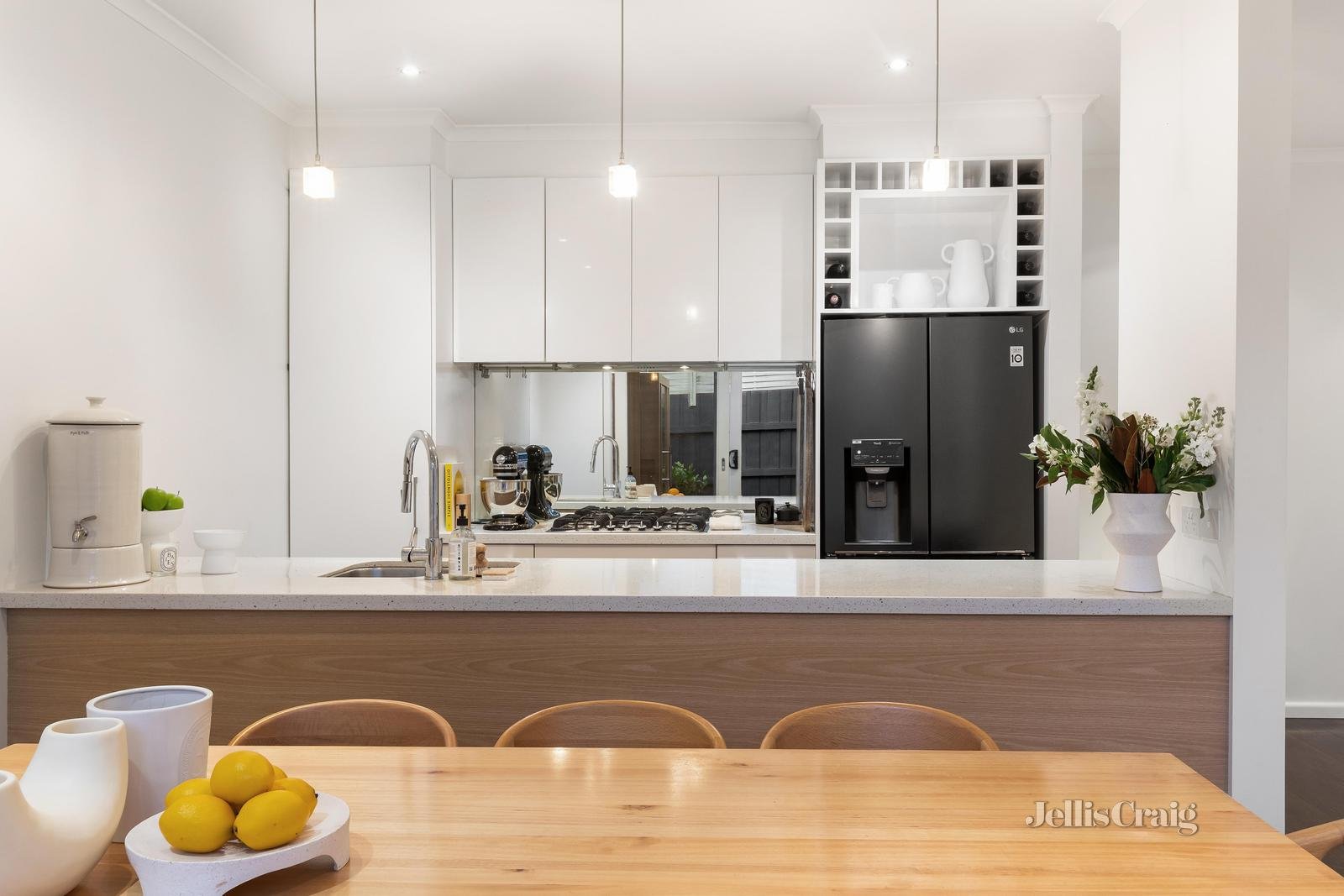 1/6 Clive Street, Brighton East image 4