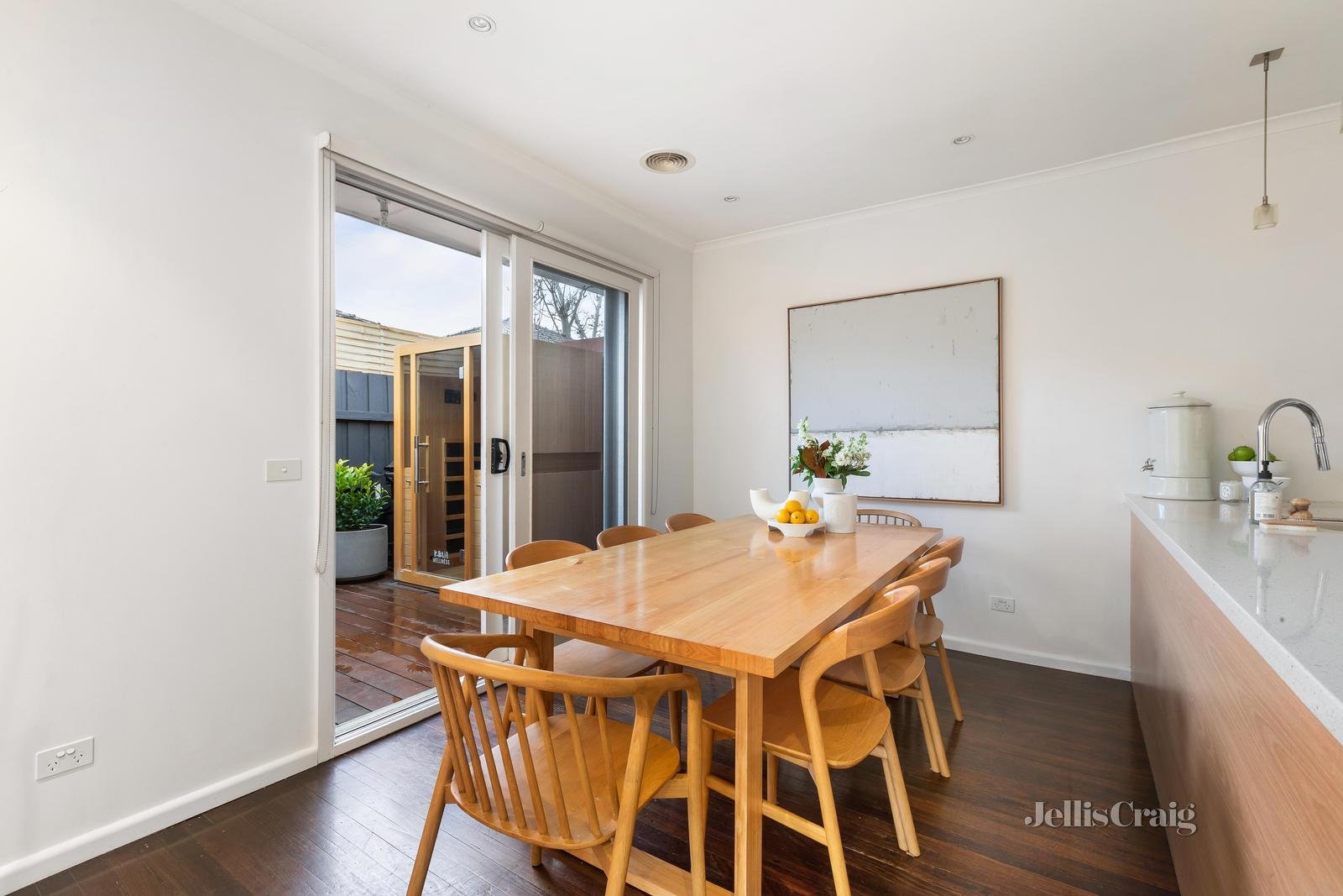 1/6 Clive Street, Brighton East image 5