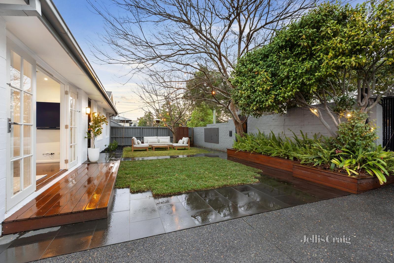 1/6 Clive Street, Brighton East image 11