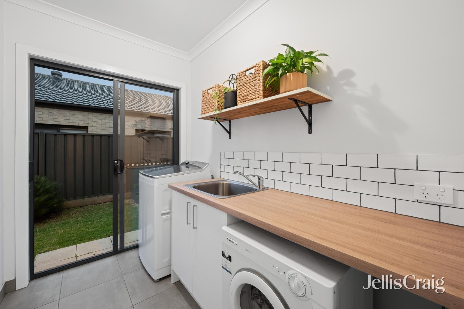 16 Cockatoo Road, Greenvale image 24