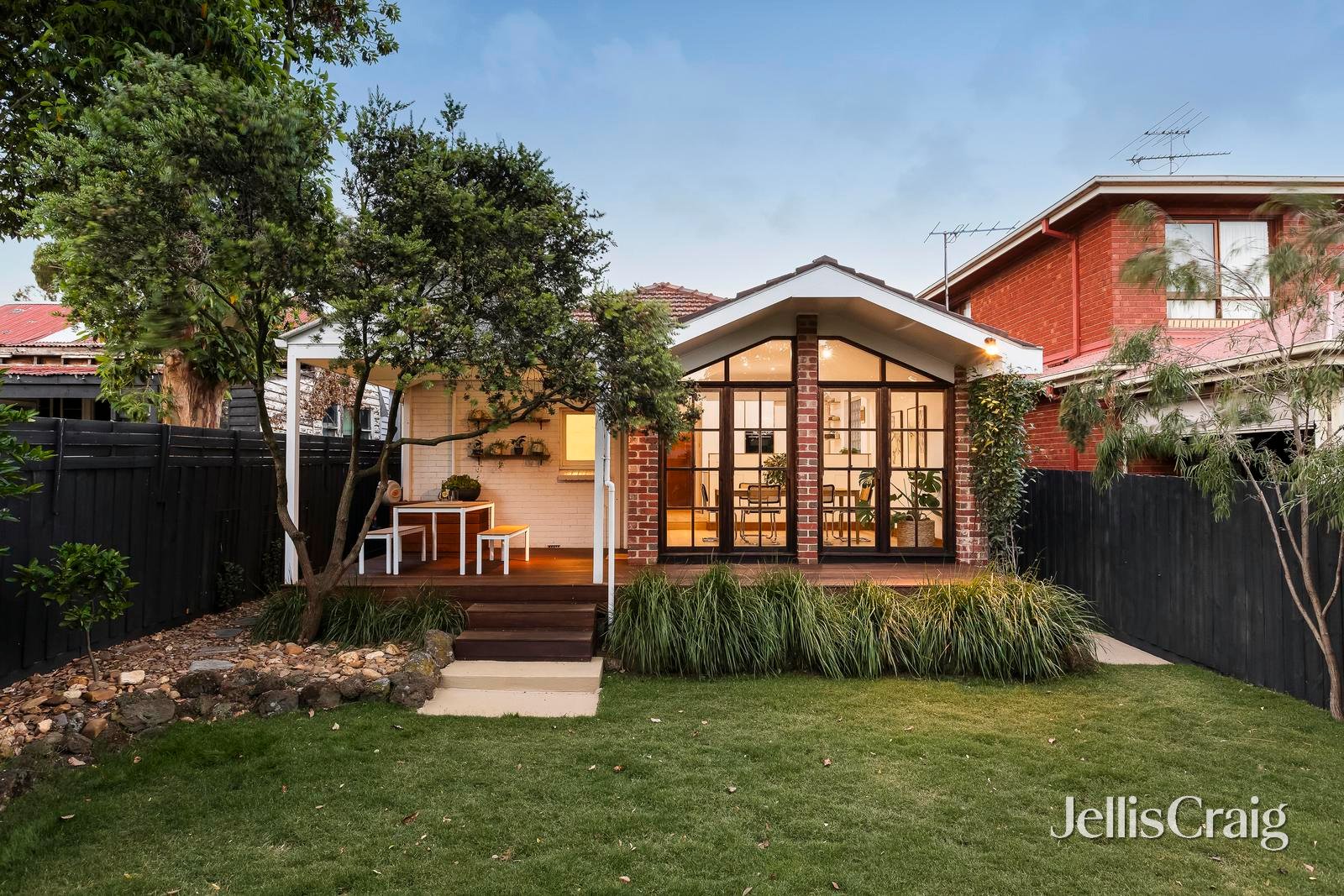 16 Collins Street, Thornbury image 7