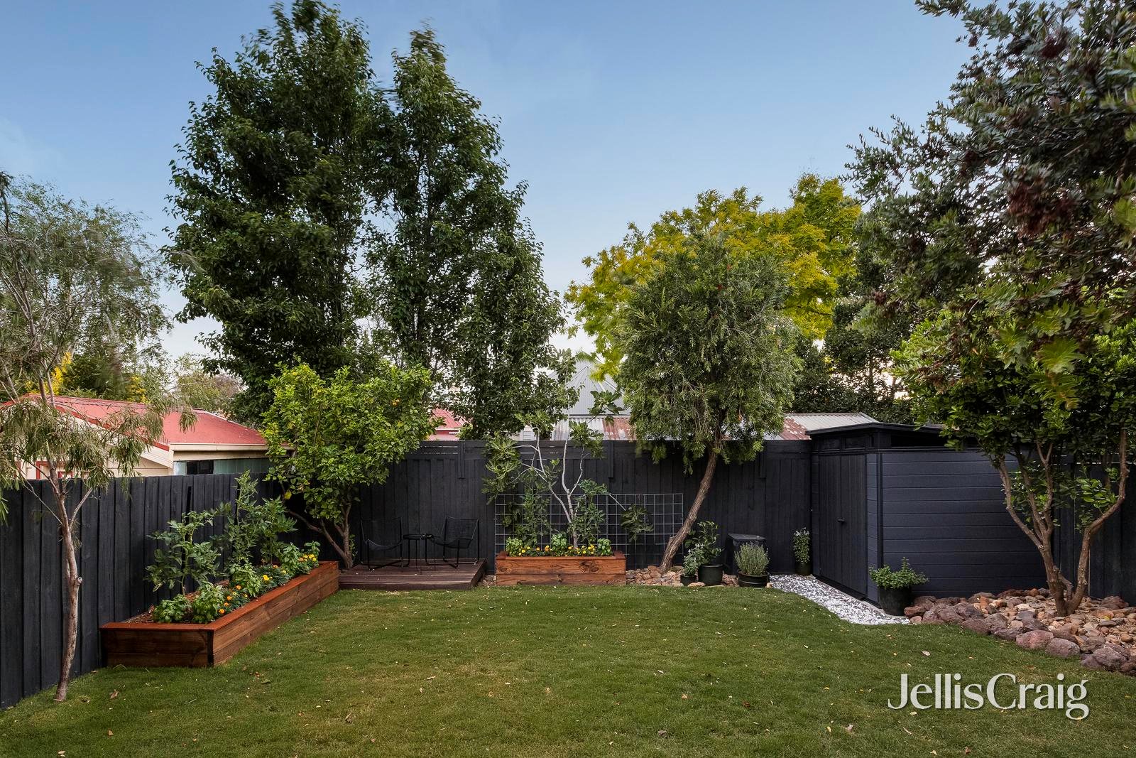 16 Collins Street, Thornbury image 8