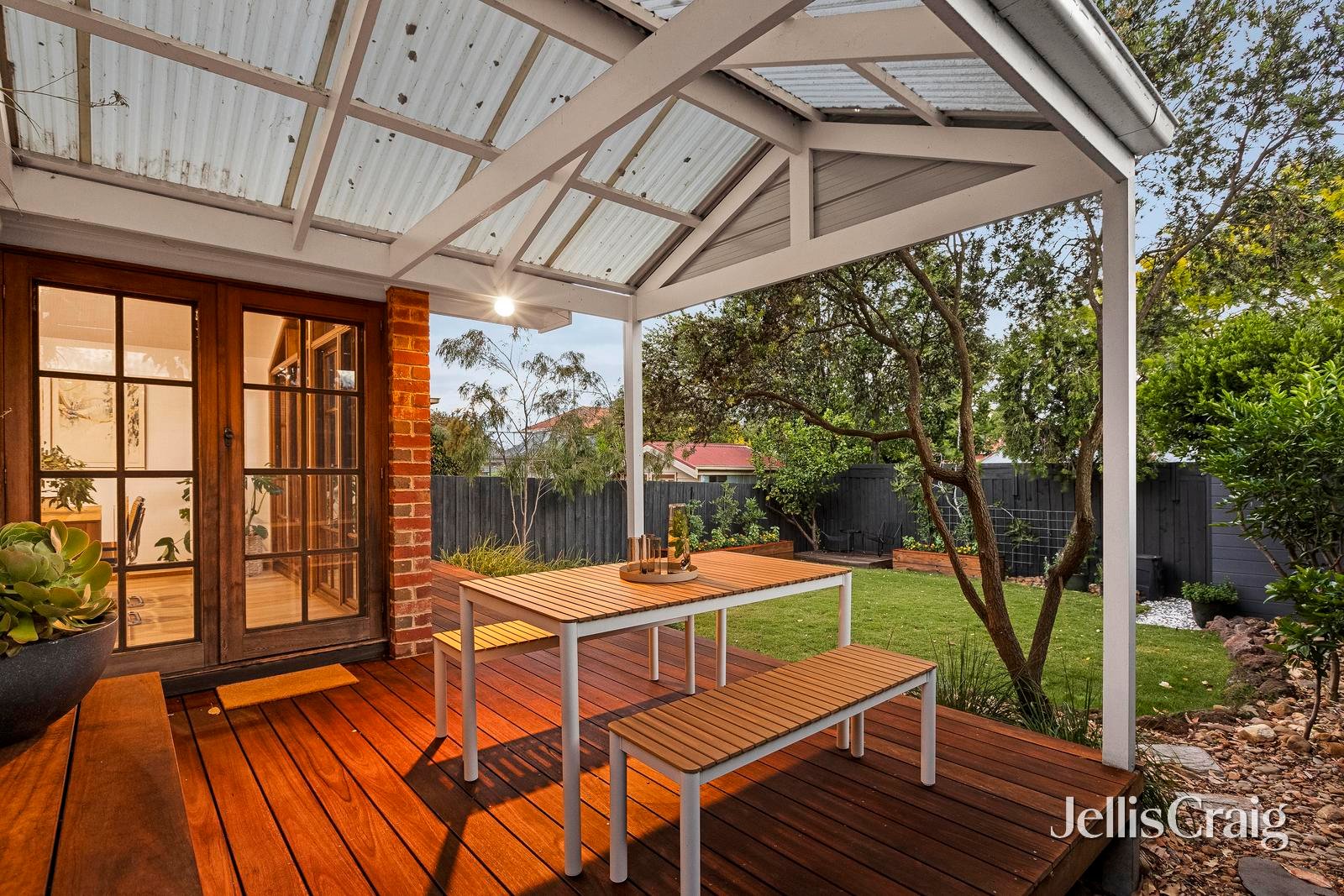 16 Collins Street, Thornbury image 10