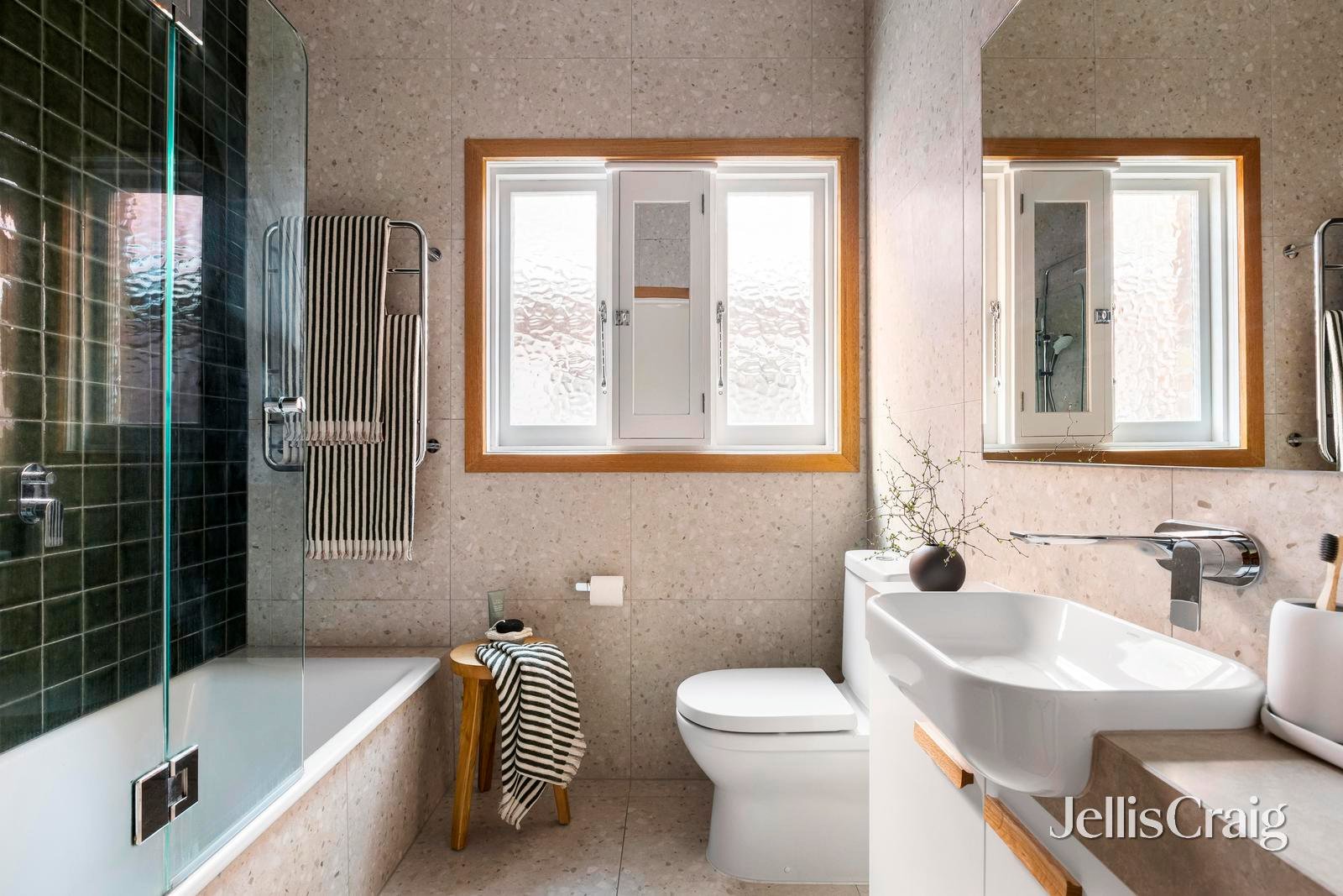 16 Collins Street, Thornbury image 22