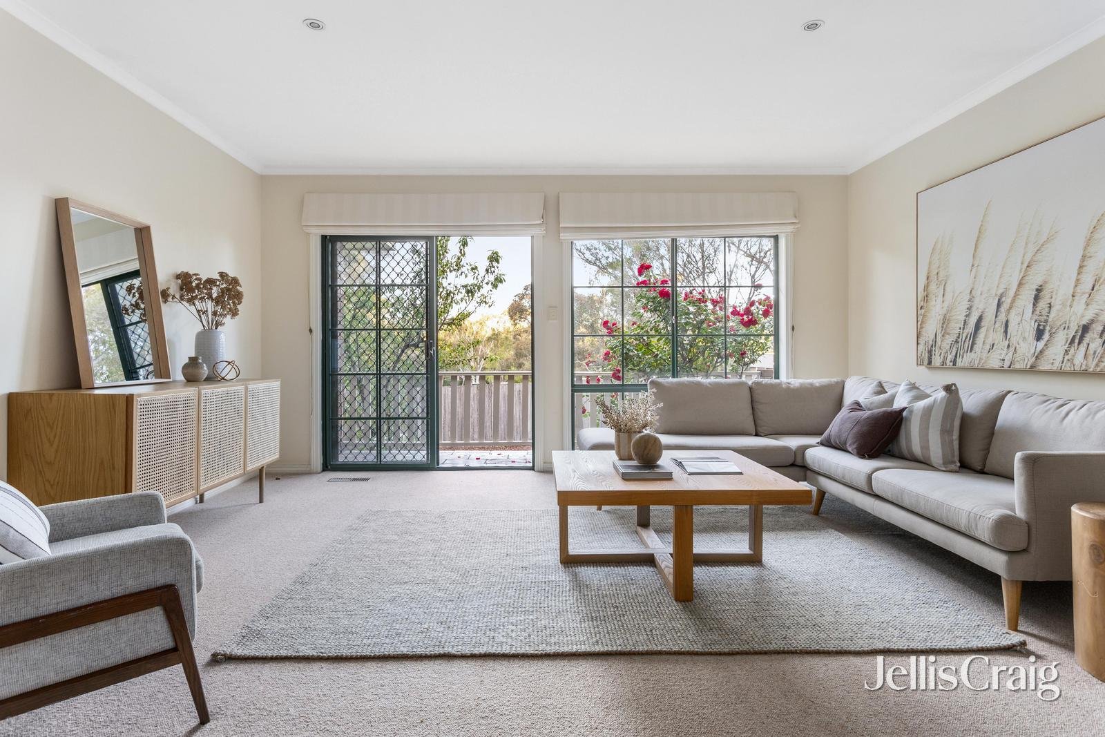 16 Conder Close, Yallambie image 2